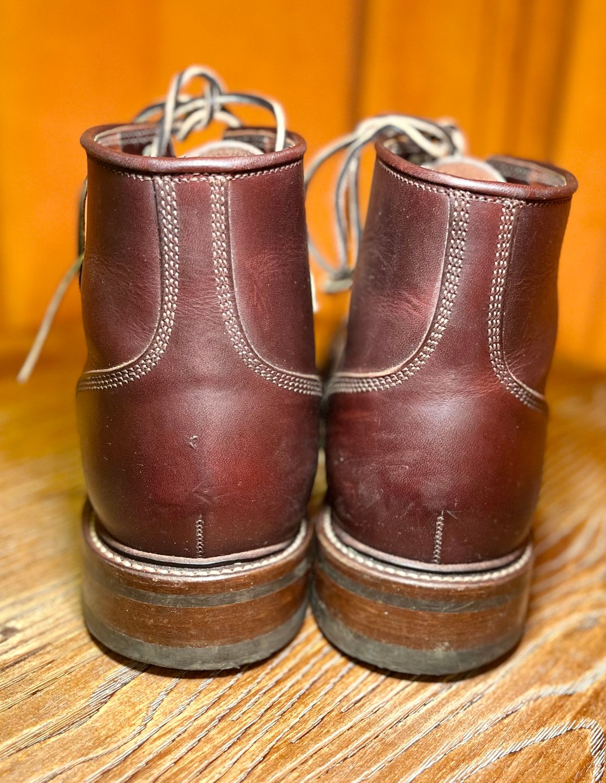 Photo by reedscruggs on November 5, 2024 of the Caswell Boot Company Carver in Wickett & Craig Chestnut Oiled Latigo.