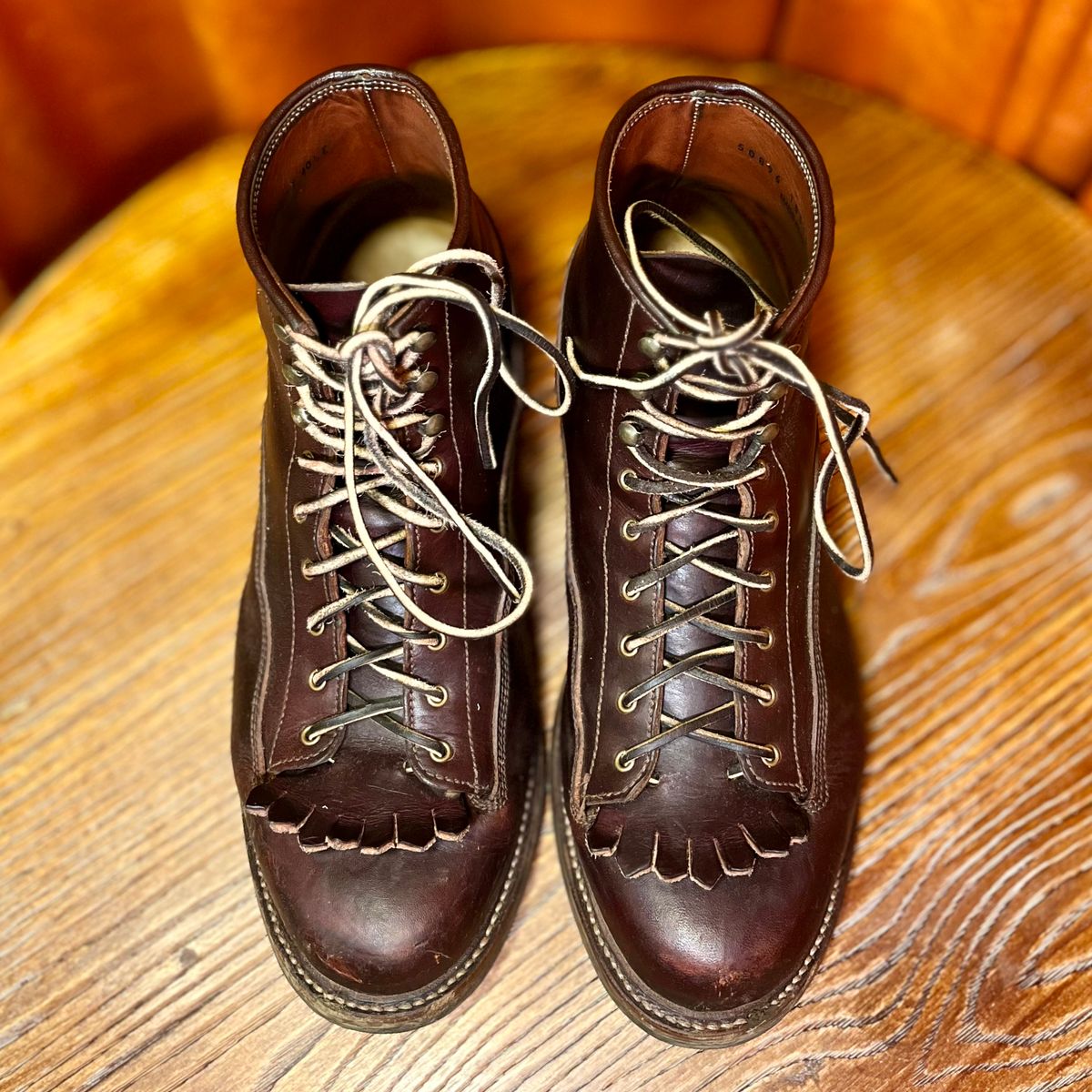 Photo by reedscruggs on November 5, 2024 of the Caswell Boot Company Carver in Wickett & Craig Chestnut Oiled Latigo.