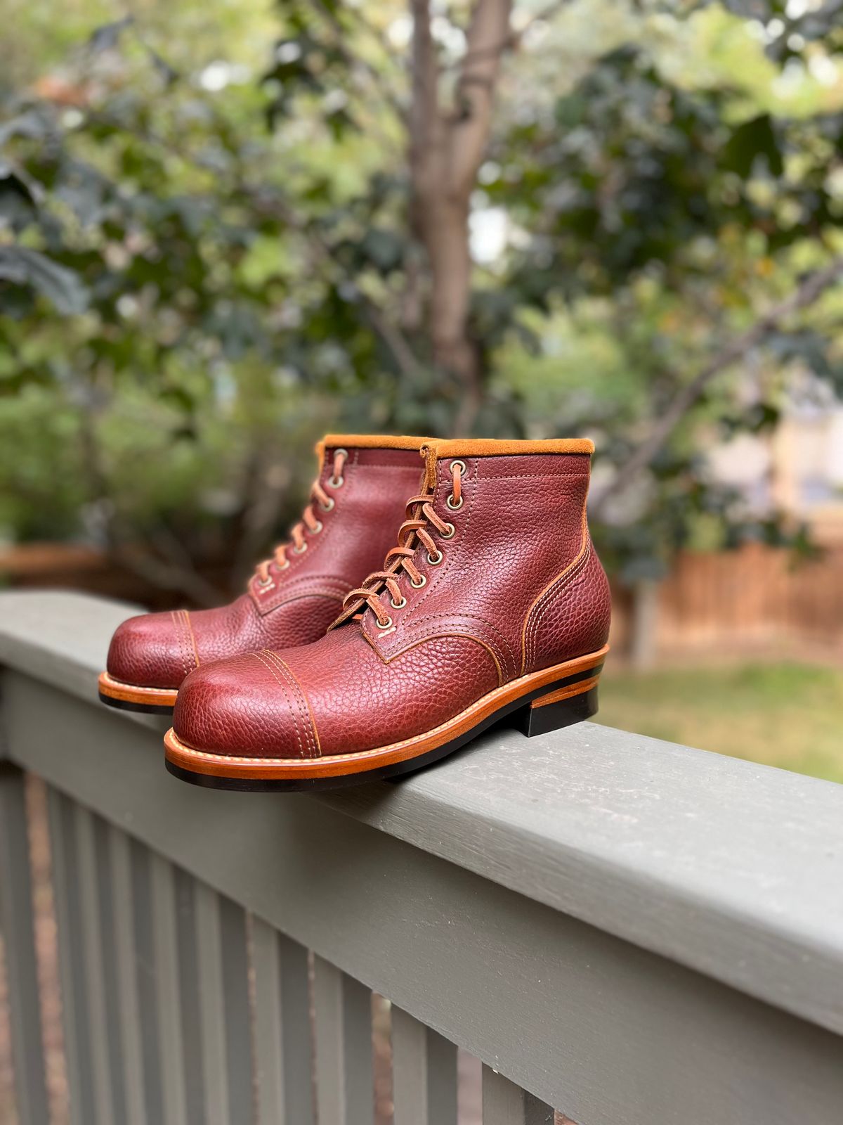 Photo by TelemarkTumalo on October 4, 2025 of the Kustom Kraft Model 1 in Kobel Russet Harness.