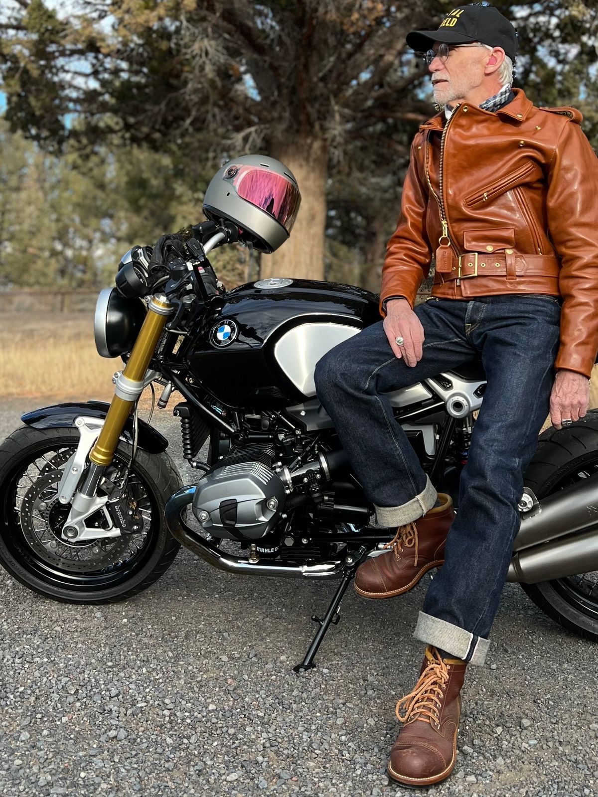 Photo by TelemarkTumalo on November 13, 2025 of the Kustom Kraft Model 1 in Kobel Russet Harness.