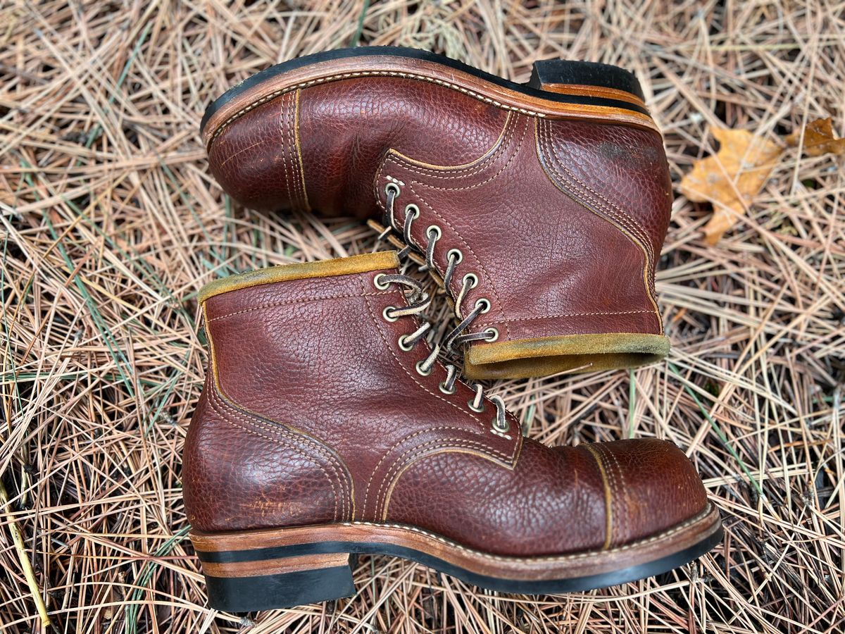 Photo by TelemarkTumalo on January 2, 2026 of the Kustom Kraft Model 1 in Kobel Russet Harness.