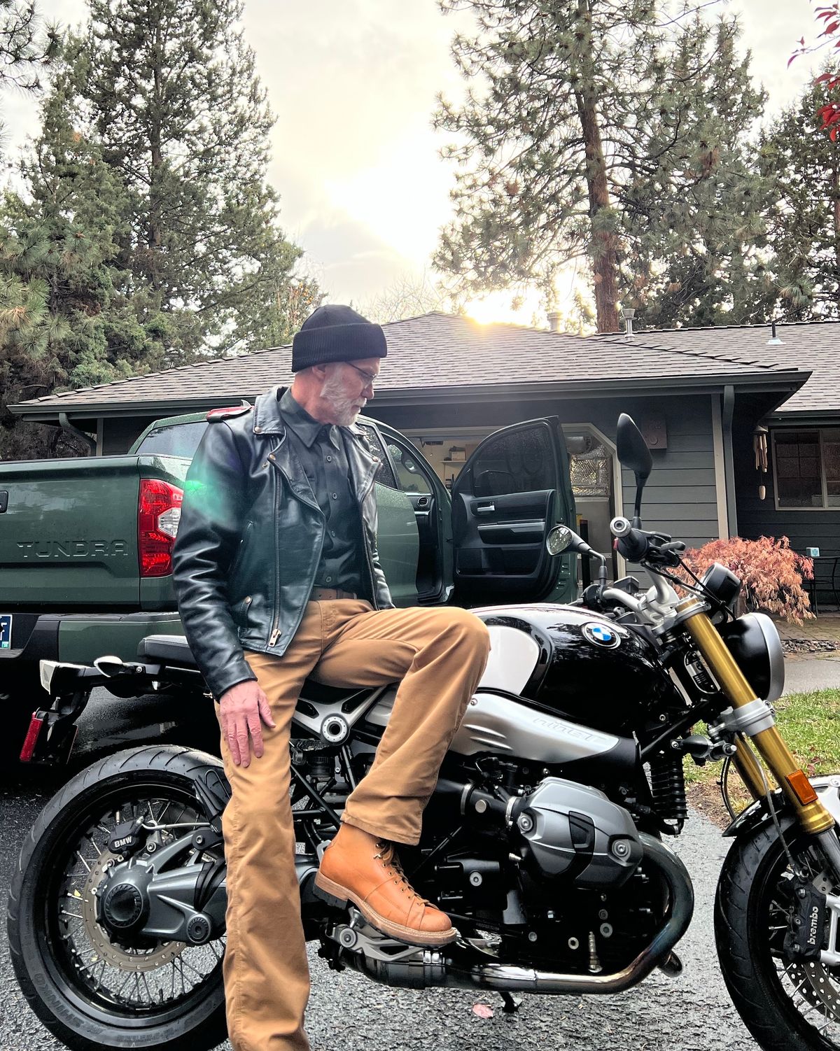 Photo by TelemarkTumalo on April 3, 2025 of the Sagara Cordmaster in Maryam Natural Horsebutt.