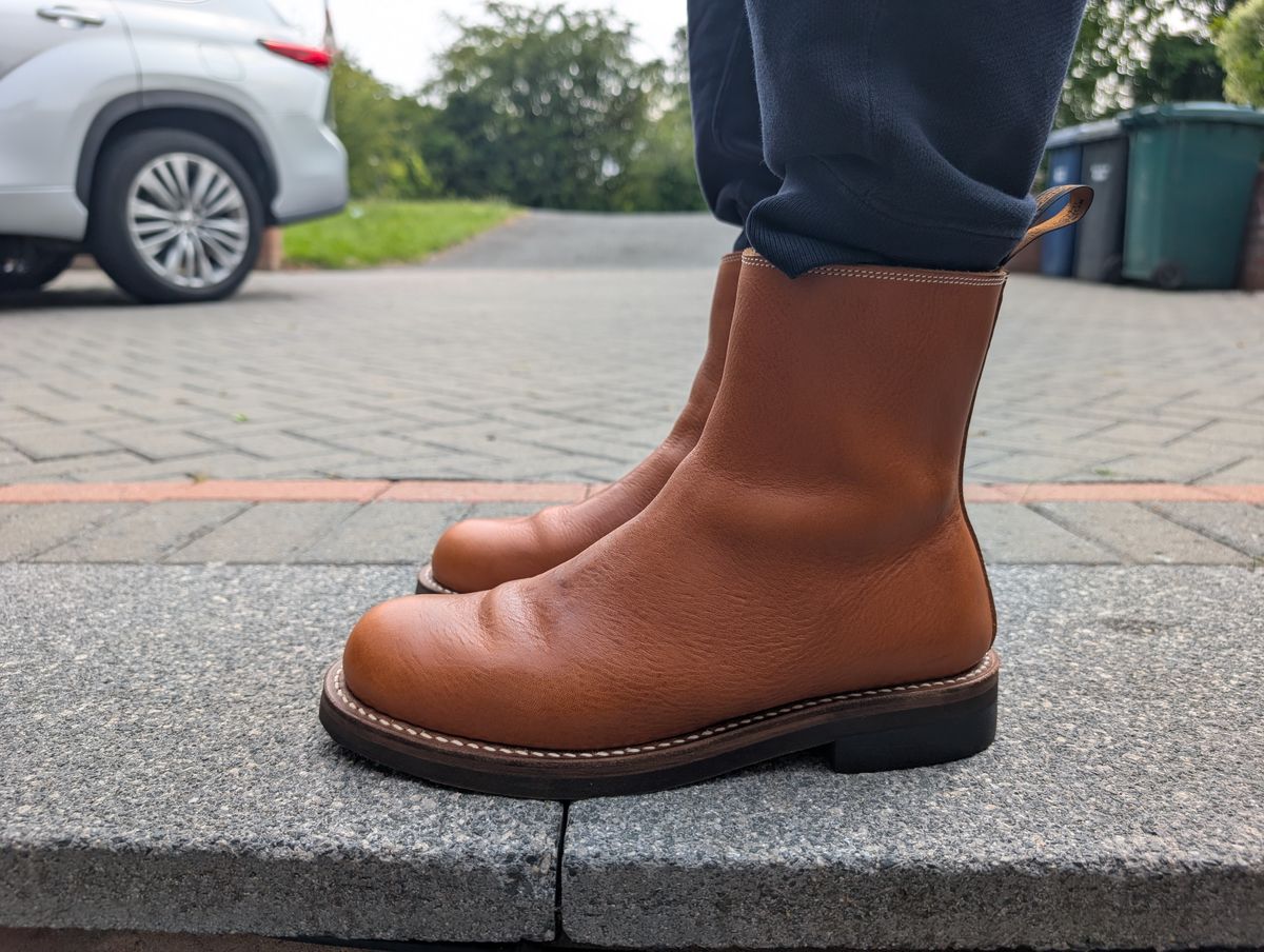Photo by gilad on May 31, 2025 of the Rolling Dub Trio Casper Boot in Brown Vaccetta.