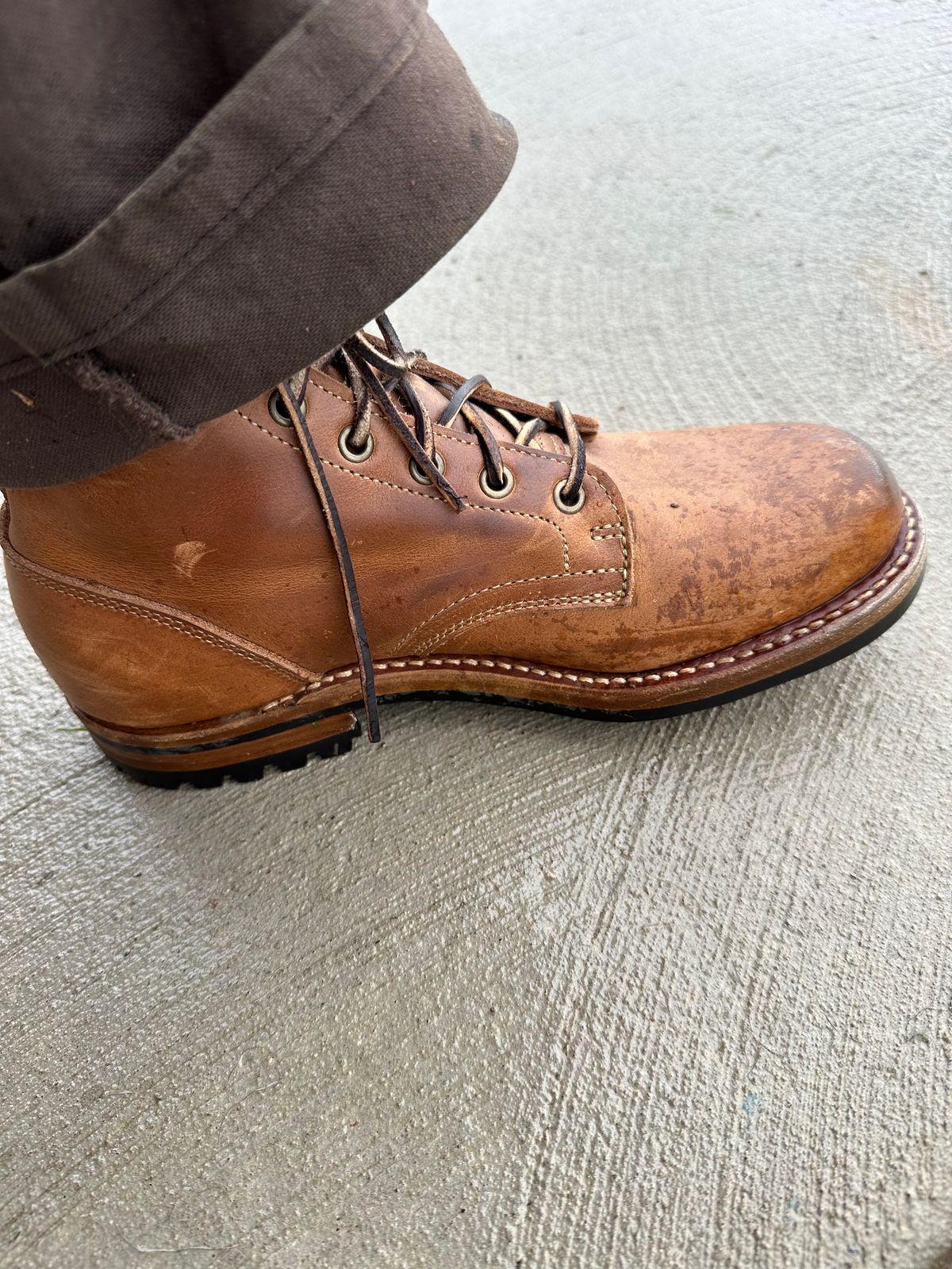 Photo by patrick_teana on November 21, 2024 of the Truman Plain Toe Boot in Sesame Double Shot.