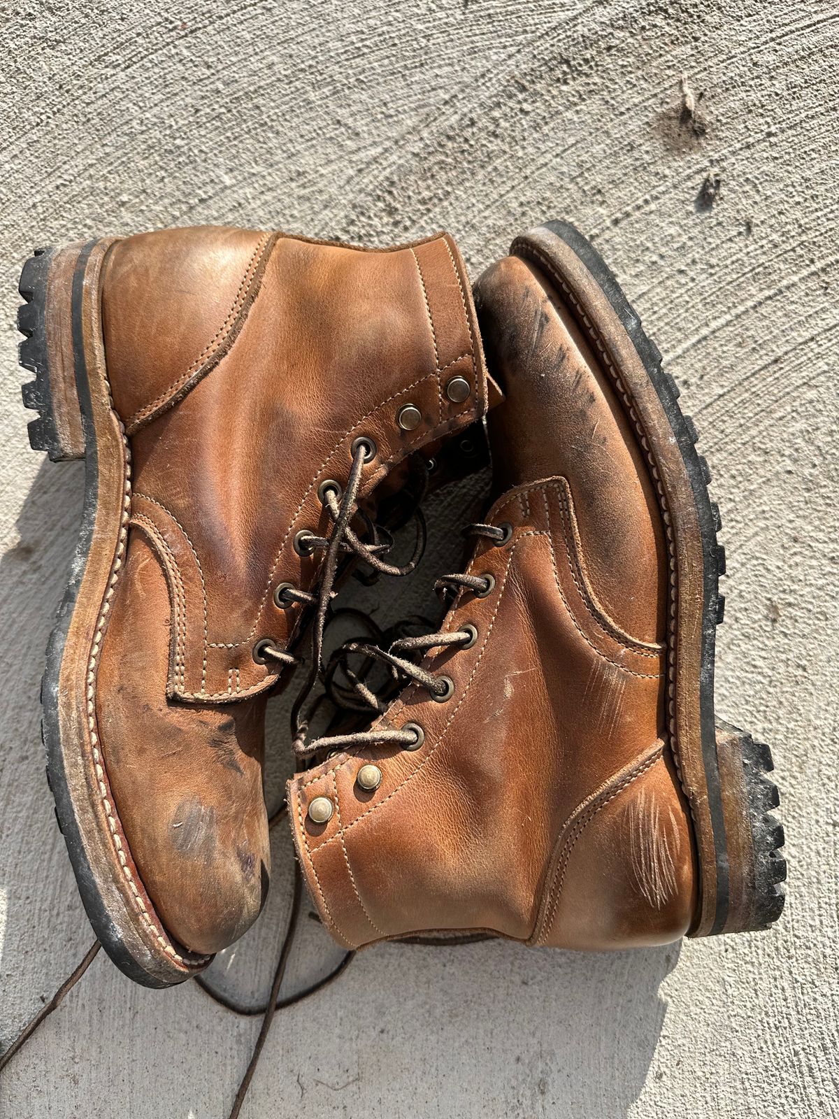 Photo by patrick_teana on January 19, 2025 of the Truman Plain Toe Boot in Sesame Double Shot.