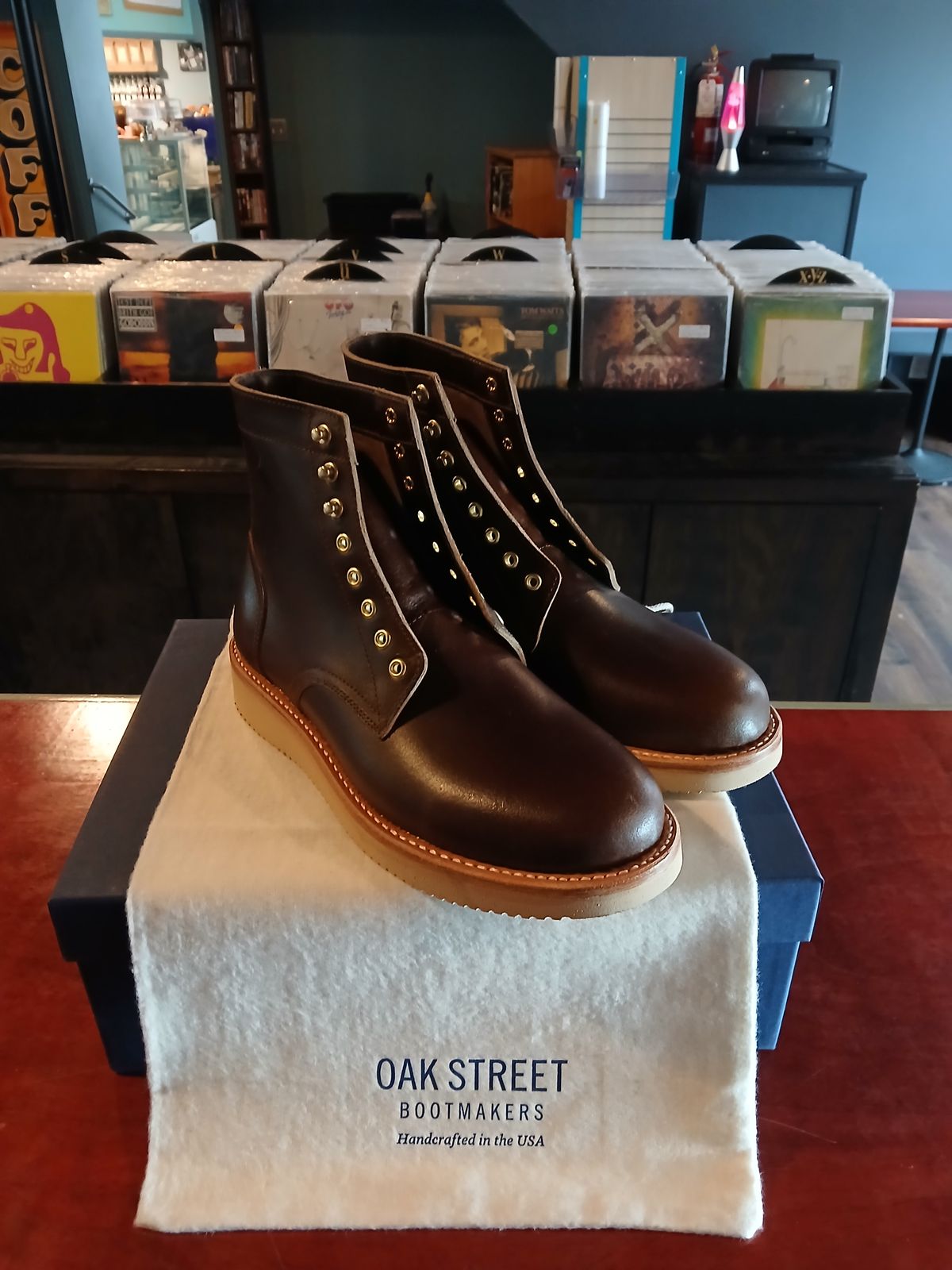 Photo by Natural1 on January 30, 2025 of the Oak Street Bootmakers Trench Boot in Horween Cinnamon Waxed Flesh.