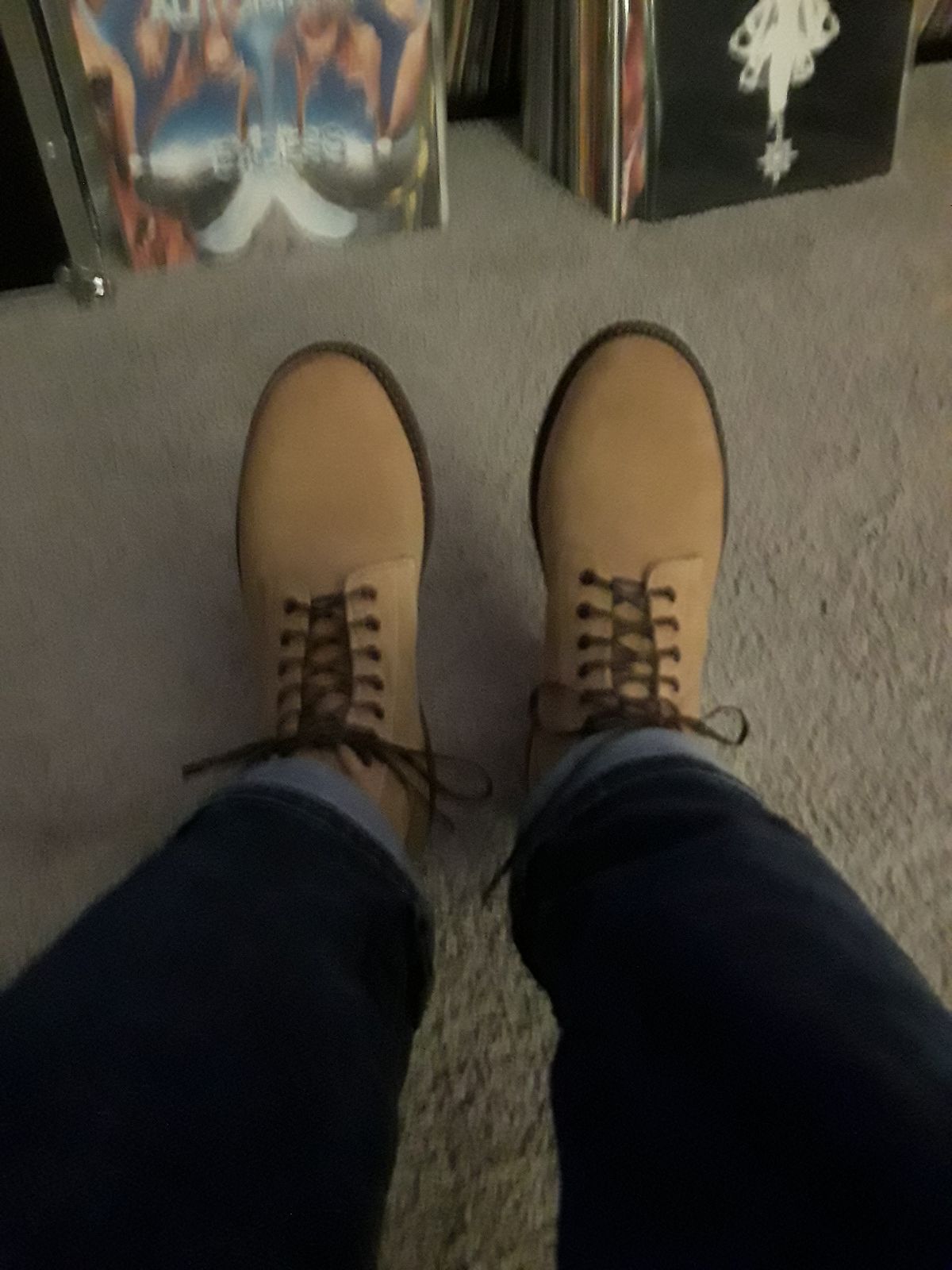 Photo by Natural1 on December 15, 2024 of the Oak Street Bootmakers Field Boot in Horween Natural Chromexcel Roughout.