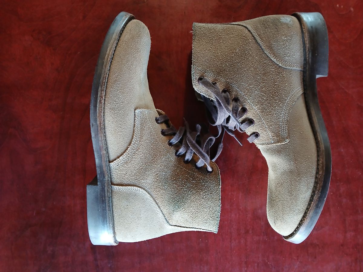 Photo by Natural1 on February 9, 2025 of the Oak Street Bootmakers Field Boot in Horween Natural Chromexcel Roughout.