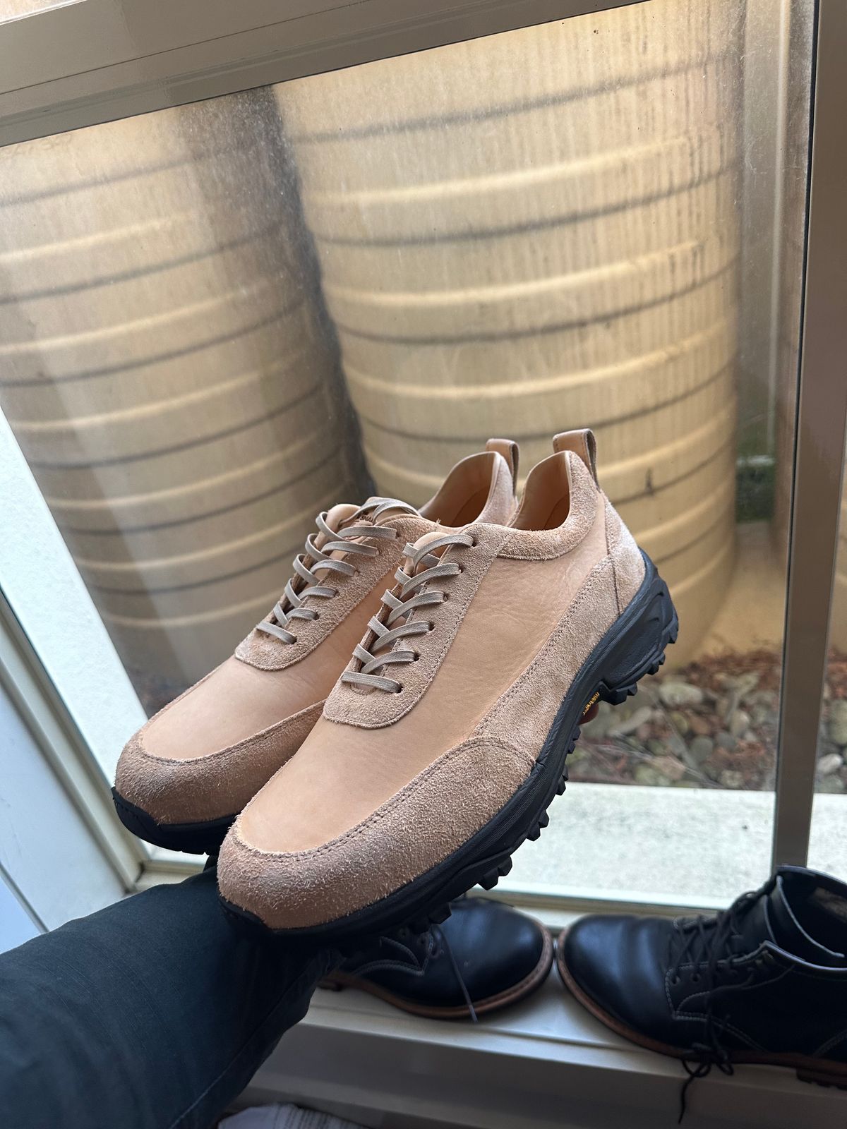 Photo by aussiebootboy on August 14, 2025 of the Goral Samara in Maryam Natural Veg Tan.