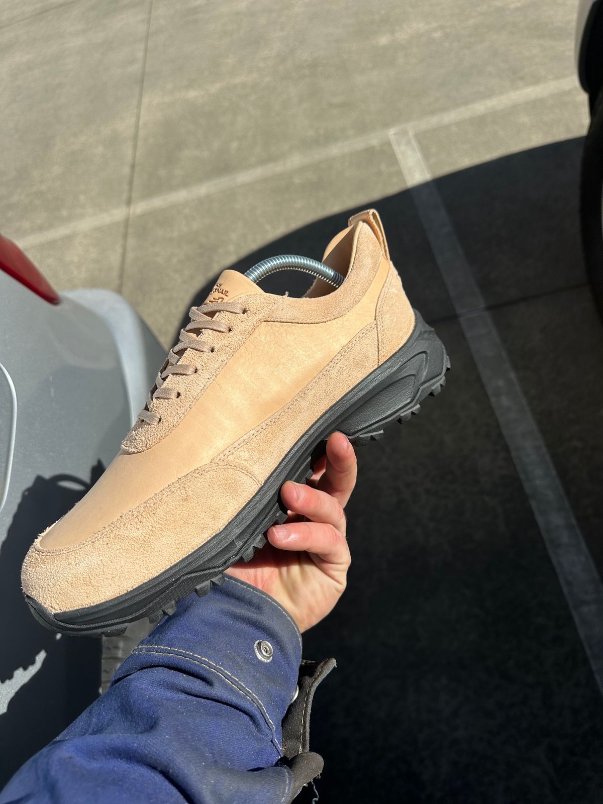 Photo by aussiebootboy on August 14, 2025 of the Goral Samara in Maryam Natural Veg Tan.