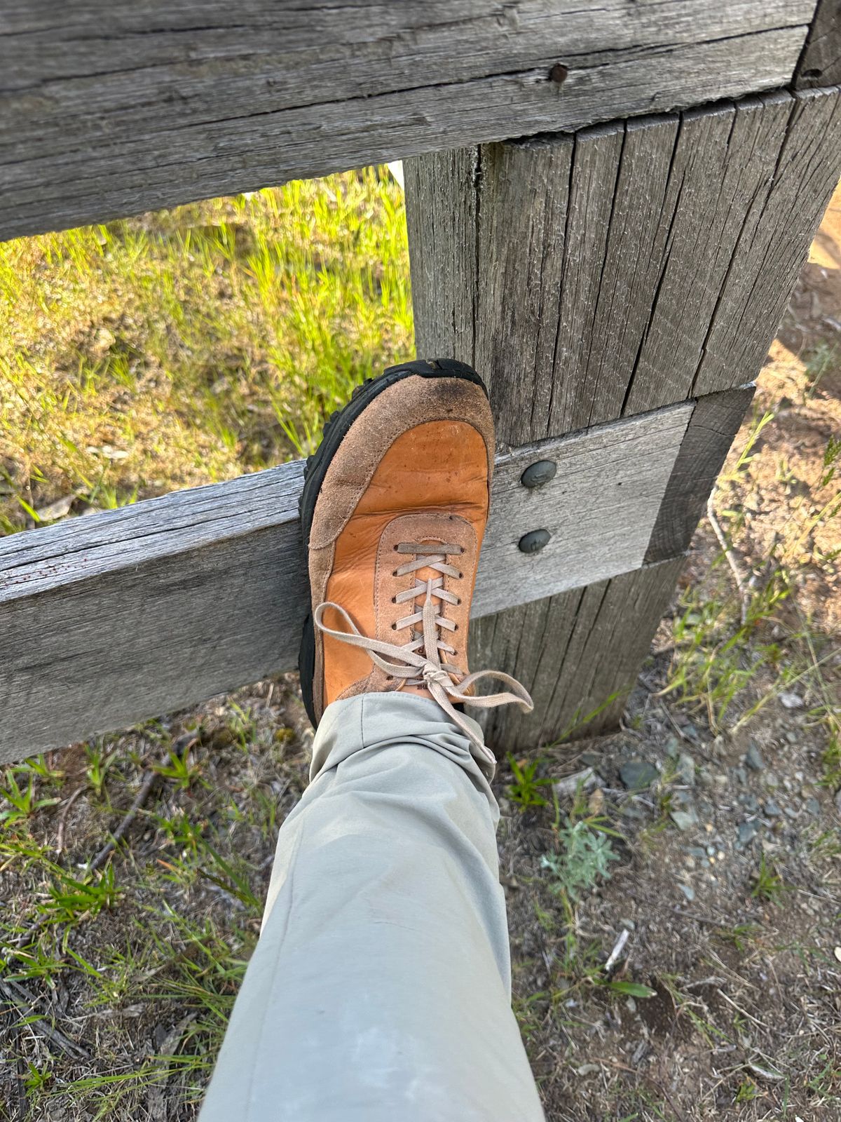 Photo by aussiebootboy on January 1, 2026 of the Goral Samara in Maryam Natural Veg Tan.
