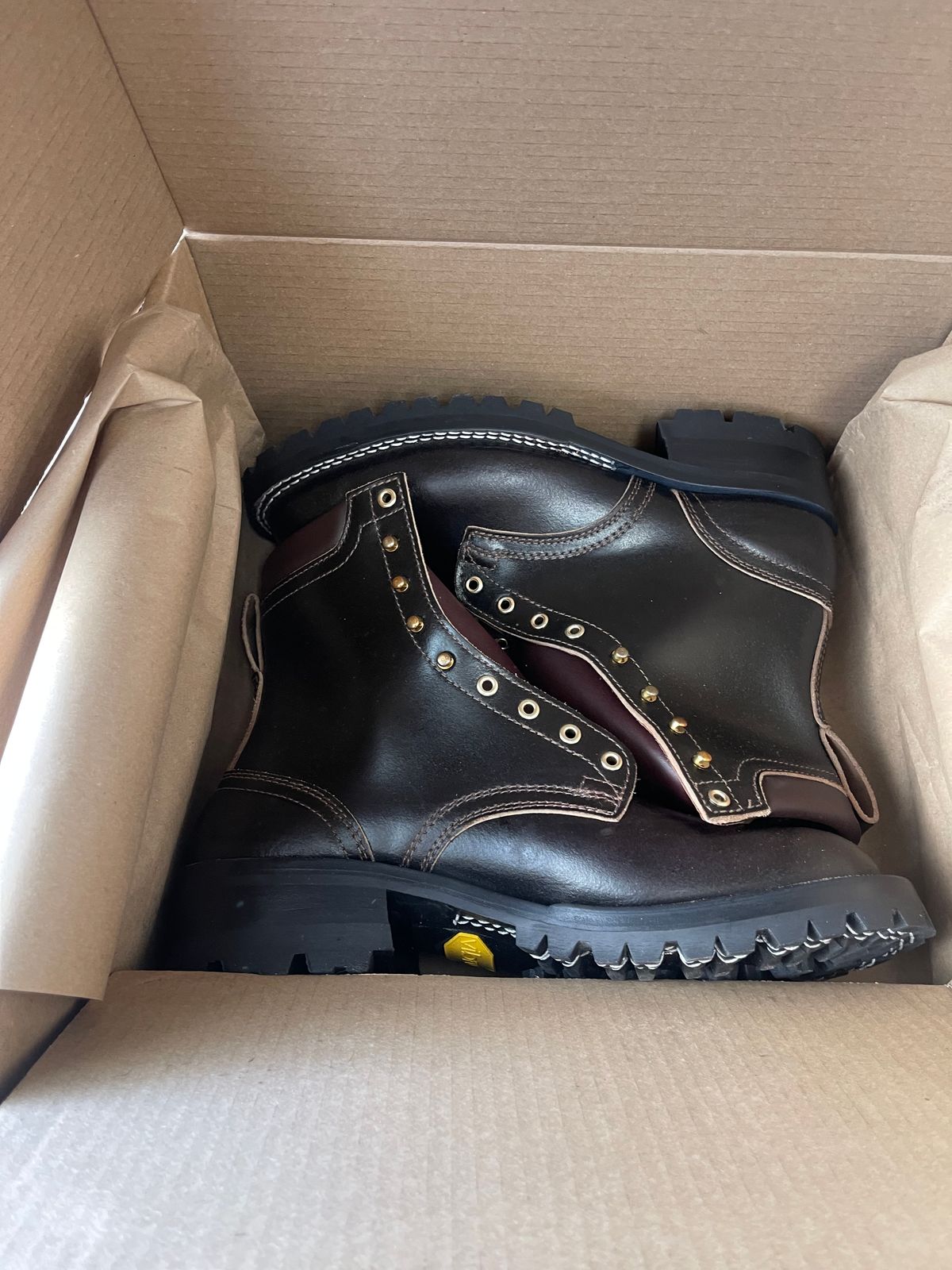 Photo by aussiebootboy on February 11, 2025 of the Nicks X Parkhurst V3 in Horween Brown Waxed Flesh.