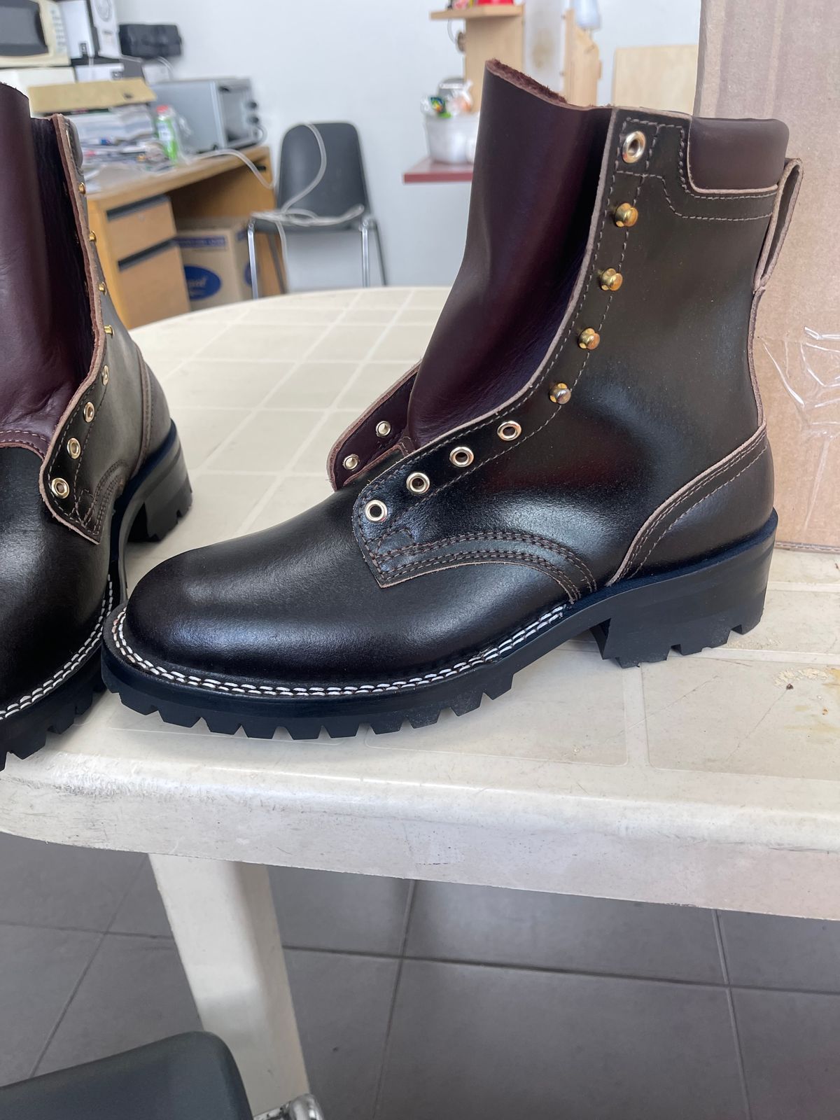 Photo by aussiebootboy on February 11, 2025 of the Nicks X Parkhurst V3 in Horween Brown Waxed Flesh.