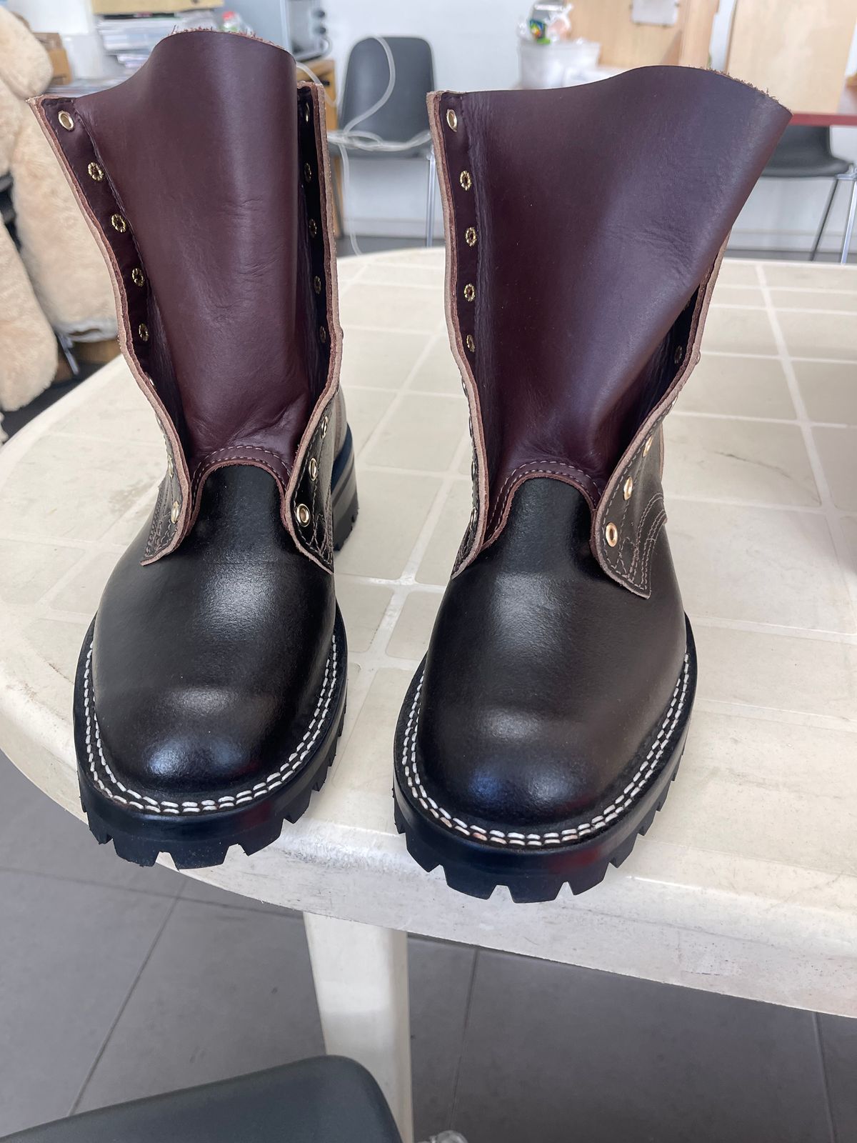 Photo by aussiebootboy on February 11, 2025 of the Nicks X Parkhurst V3 in Horween Brown Waxed Flesh.