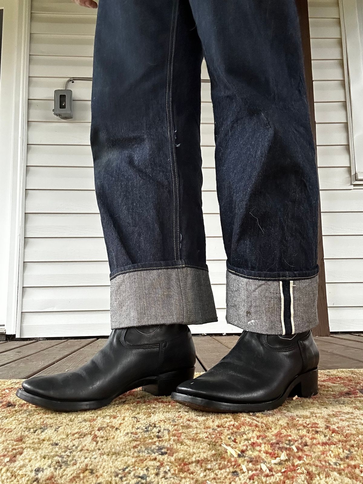 Photo by moistboots on November 2, 2025 of the Unsung Modified Coachman in Horween Natural Chelsea.