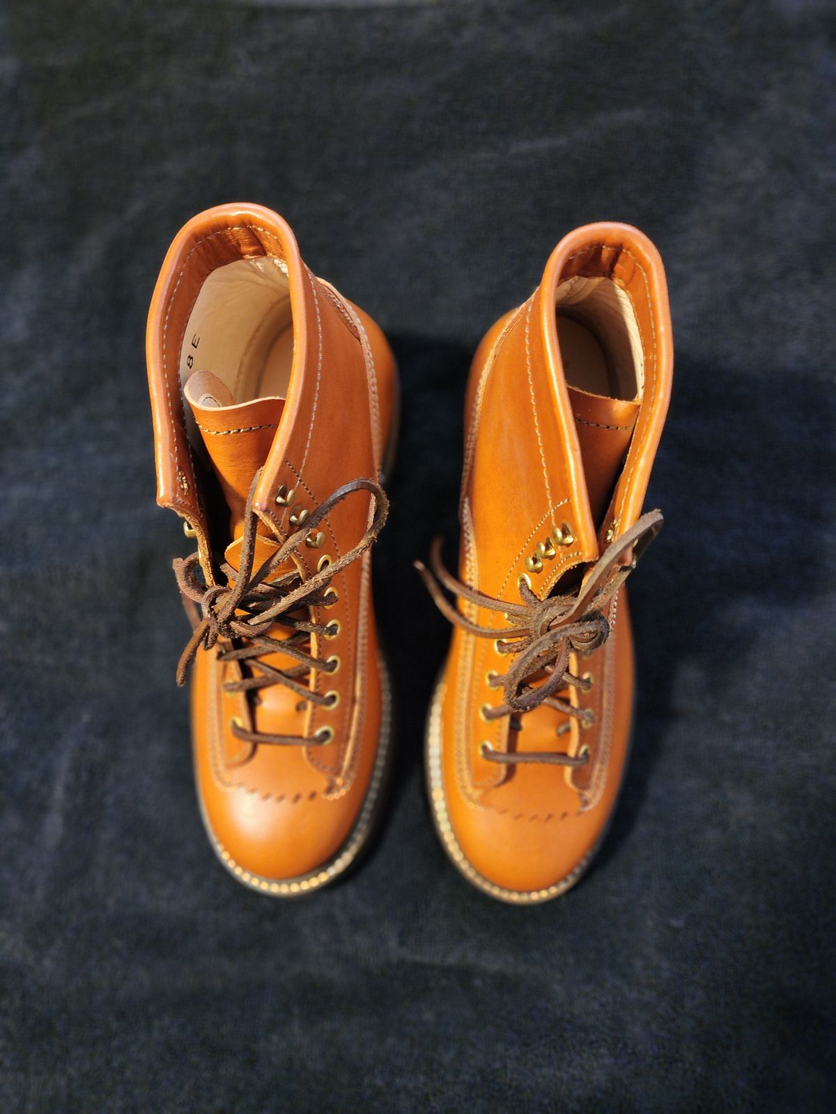 Photo by jr_gonz on October 3, 2025 of the John Lofgren Donkey Puncher Boots in Badalassi Carlo Leather cognac.