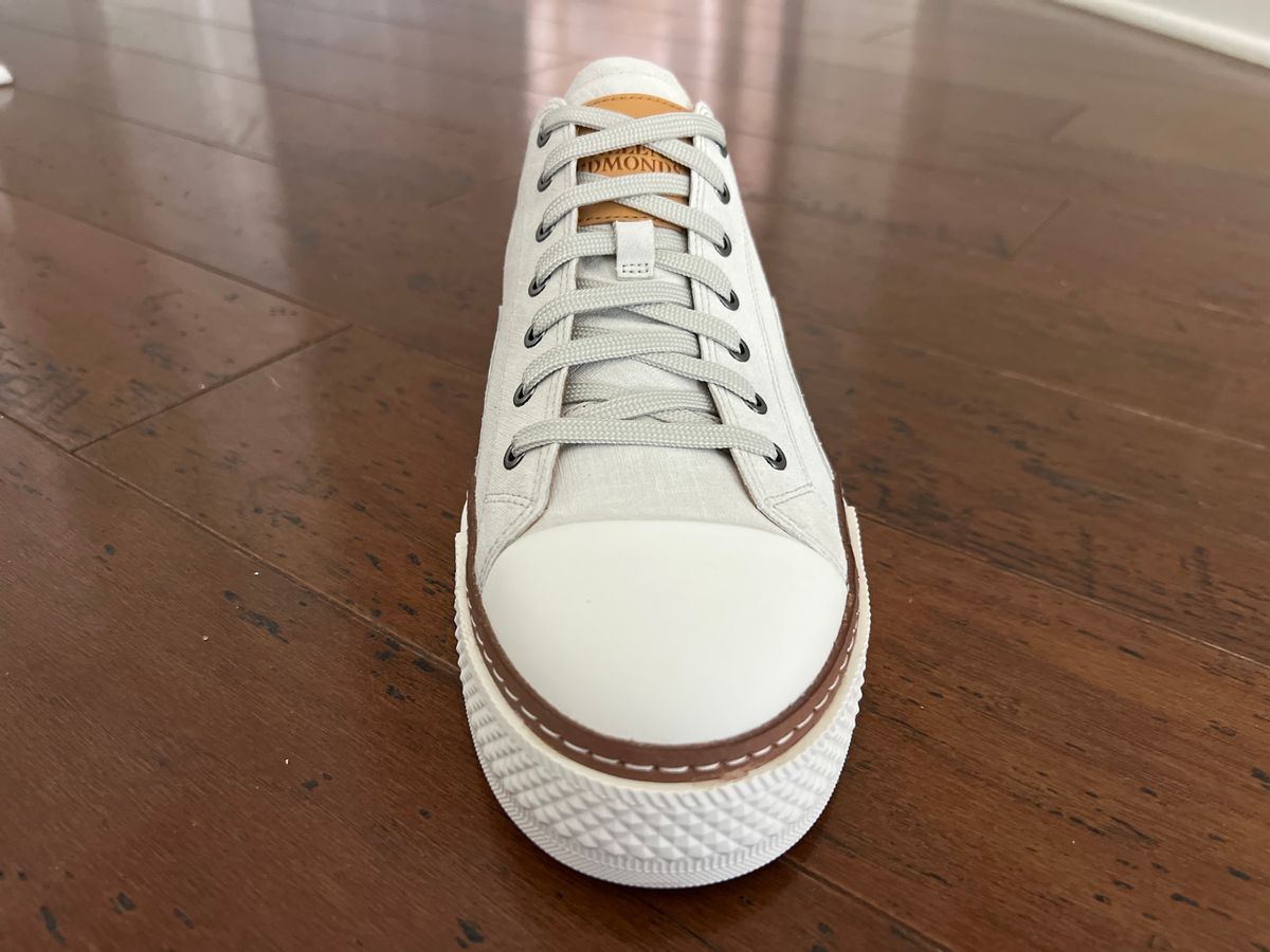 Photo by PatinaEnvy on May 4, 2024 of the Allen Edmonds Pasadena in Off White Suede & Soft Suede Liner.