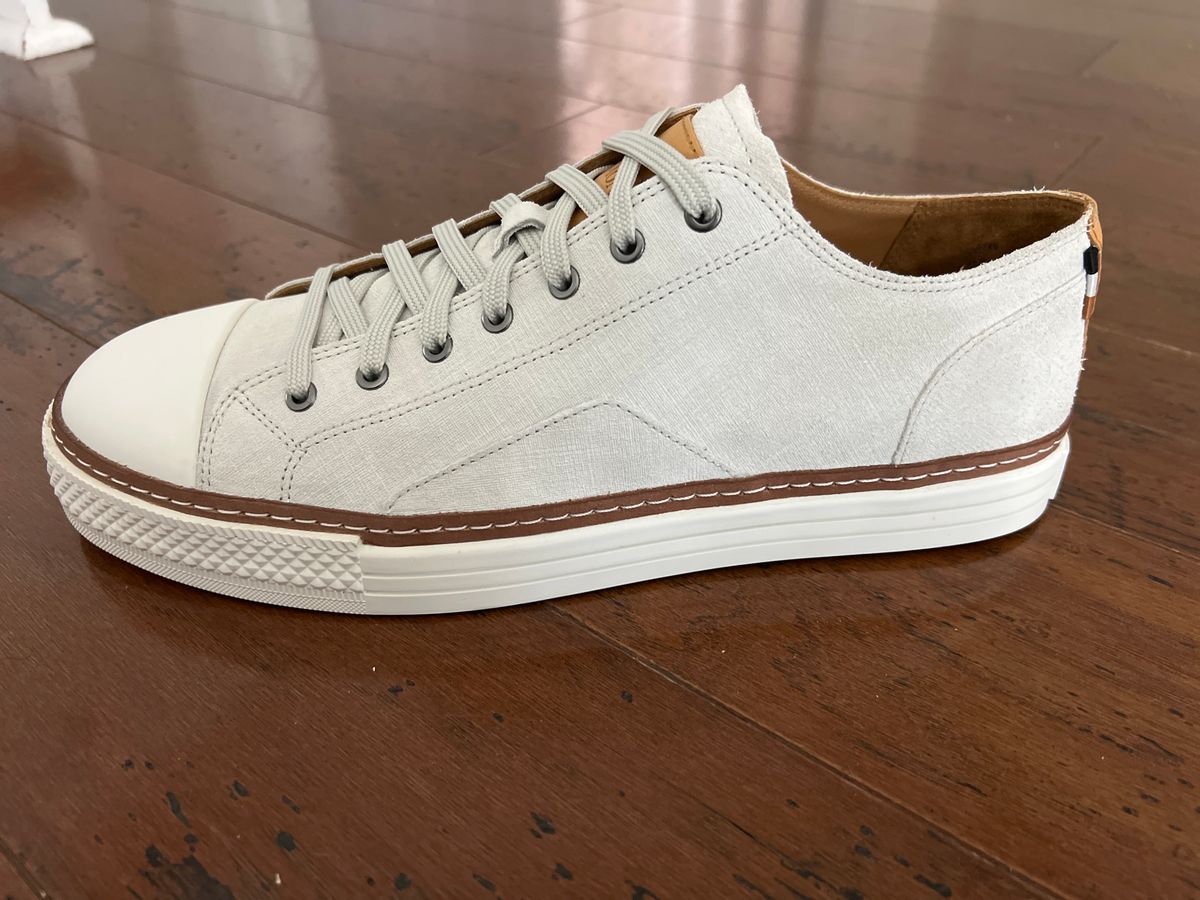 Photo by PatinaEnvy on May 4, 2024 of the Allen Edmonds Pasadena in Off White Suede & Soft Suede Liner.