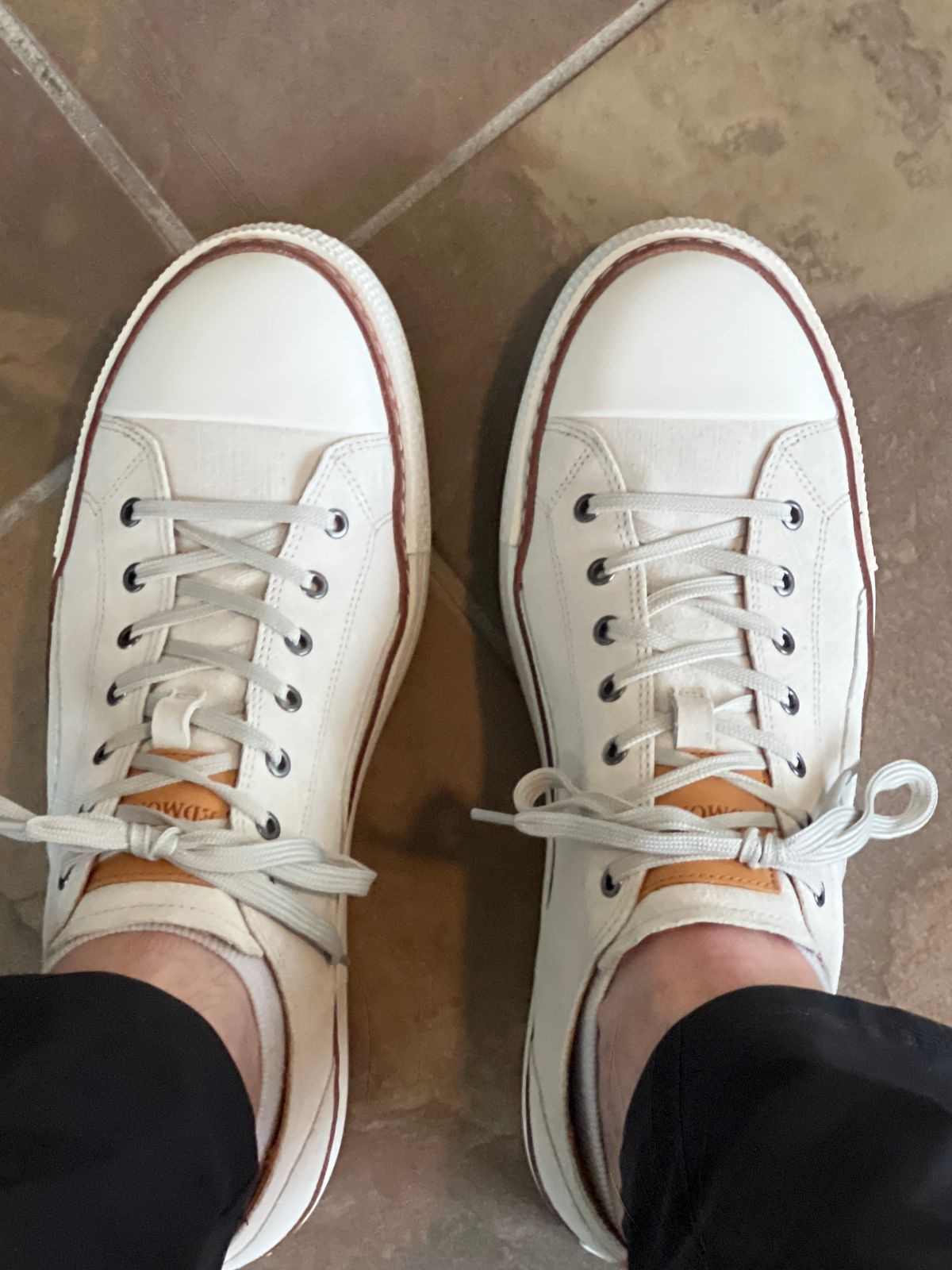 Photo by PatinaEnvy on May 9, 2024 of the Allen Edmonds Pasadena in Off White Suede & Soft Suede Liner.