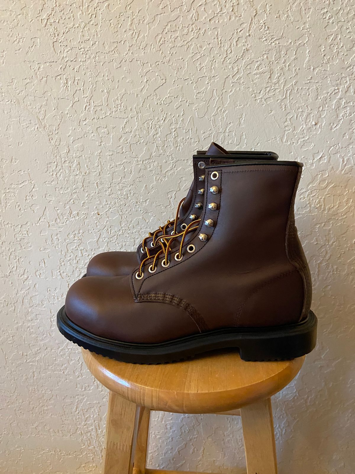 Photo by Dannymize on October 2, 2024 of the Red Wing 2233 in Full Grain Oiled.