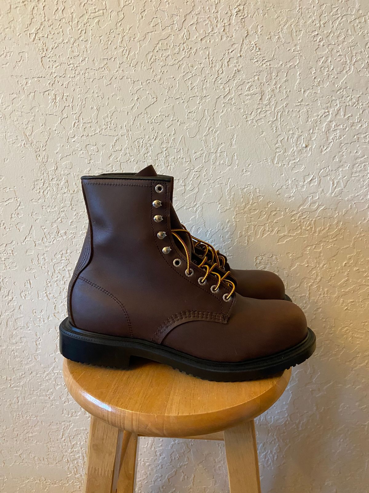 Photo by Dannymize on October 2, 2024 of the Red Wing 2233 in Full Grain Oiled.