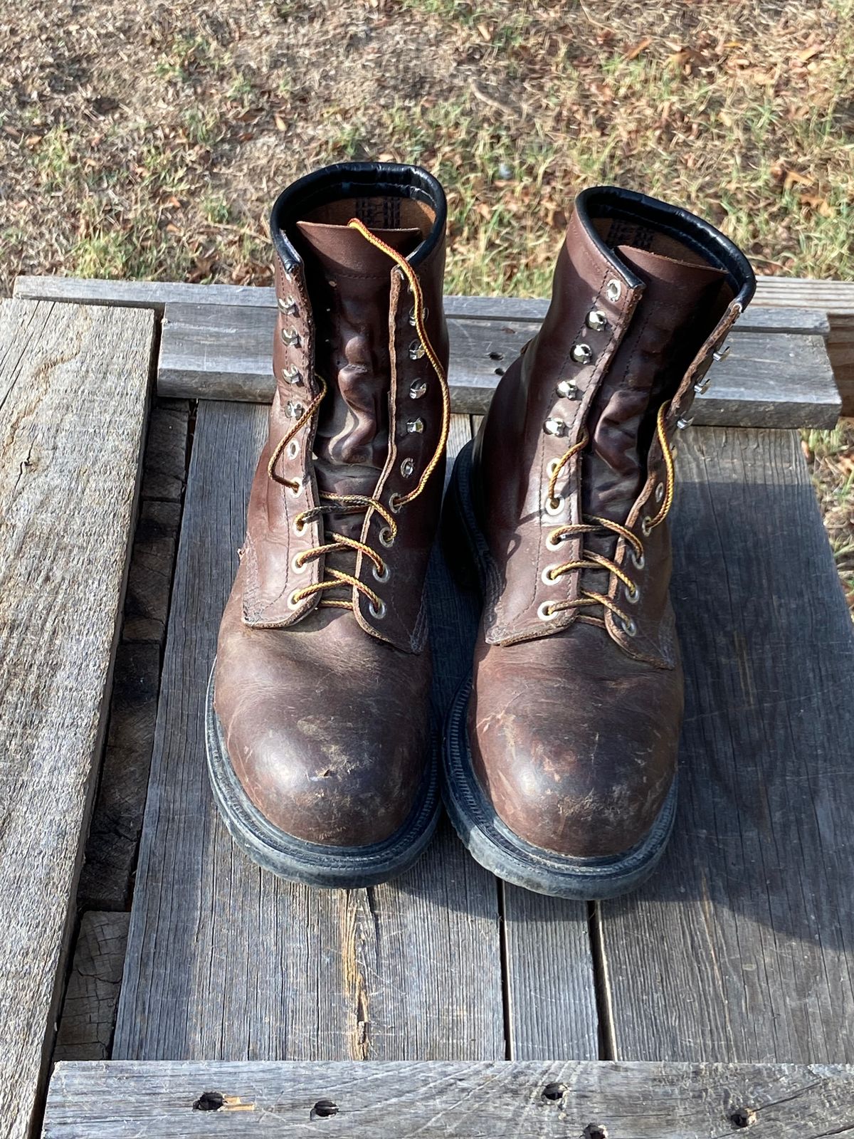 Photo by Dannymize on November 1, 2024 of the Red Wing 2233 in Full Grain Oiled.