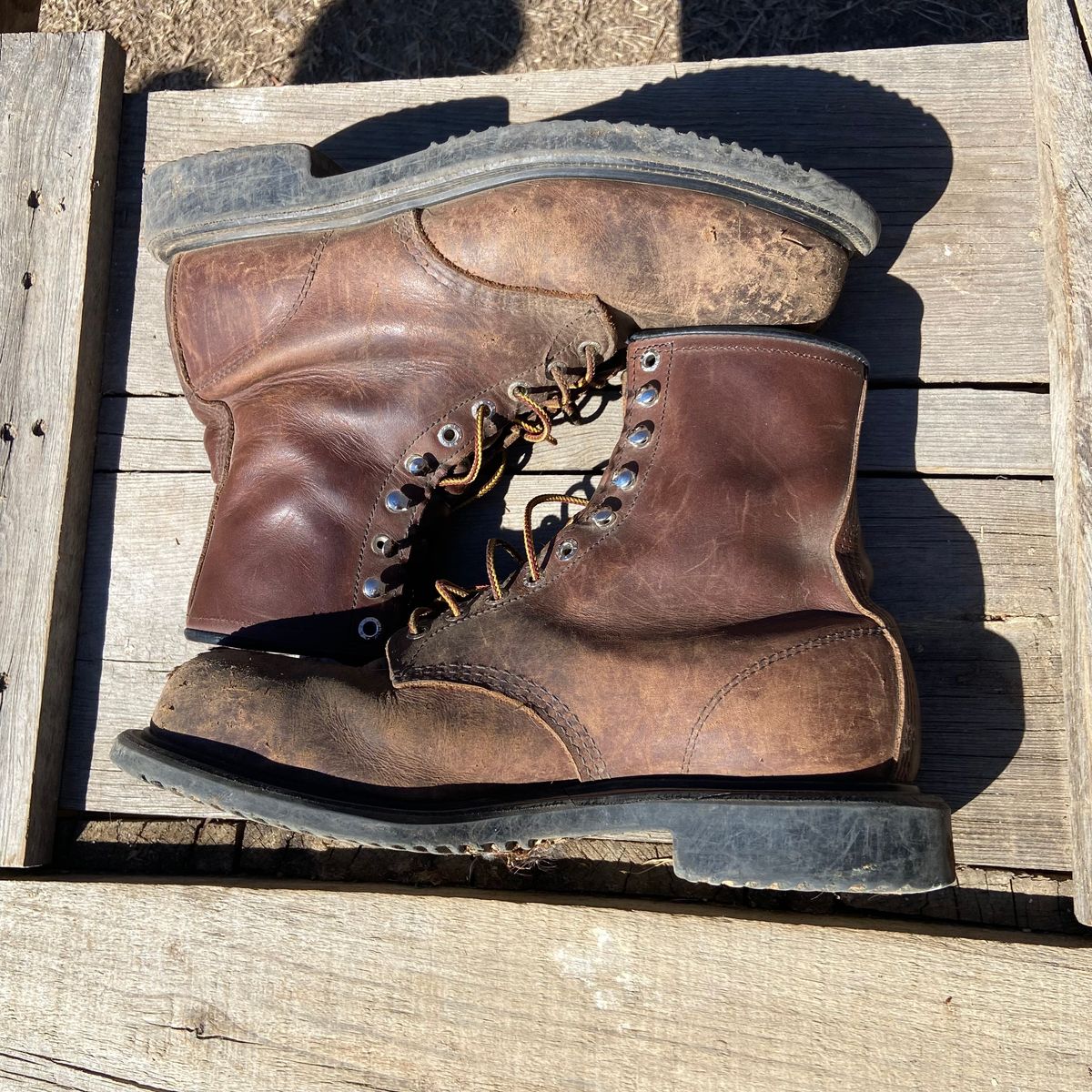 Photo by Dannymize on March 1, 2025 of the Red Wing 2233 in Full Grain Oiled.