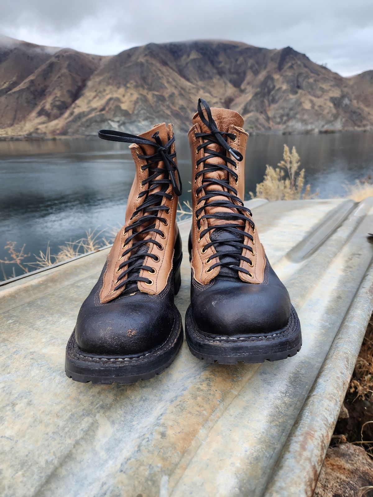 Photo by nickjack on November 4, 2025 of the White's x Division Road LTT Logger 375 in Horween Natural Chromexcel & Horween Black Waxed Flesh.