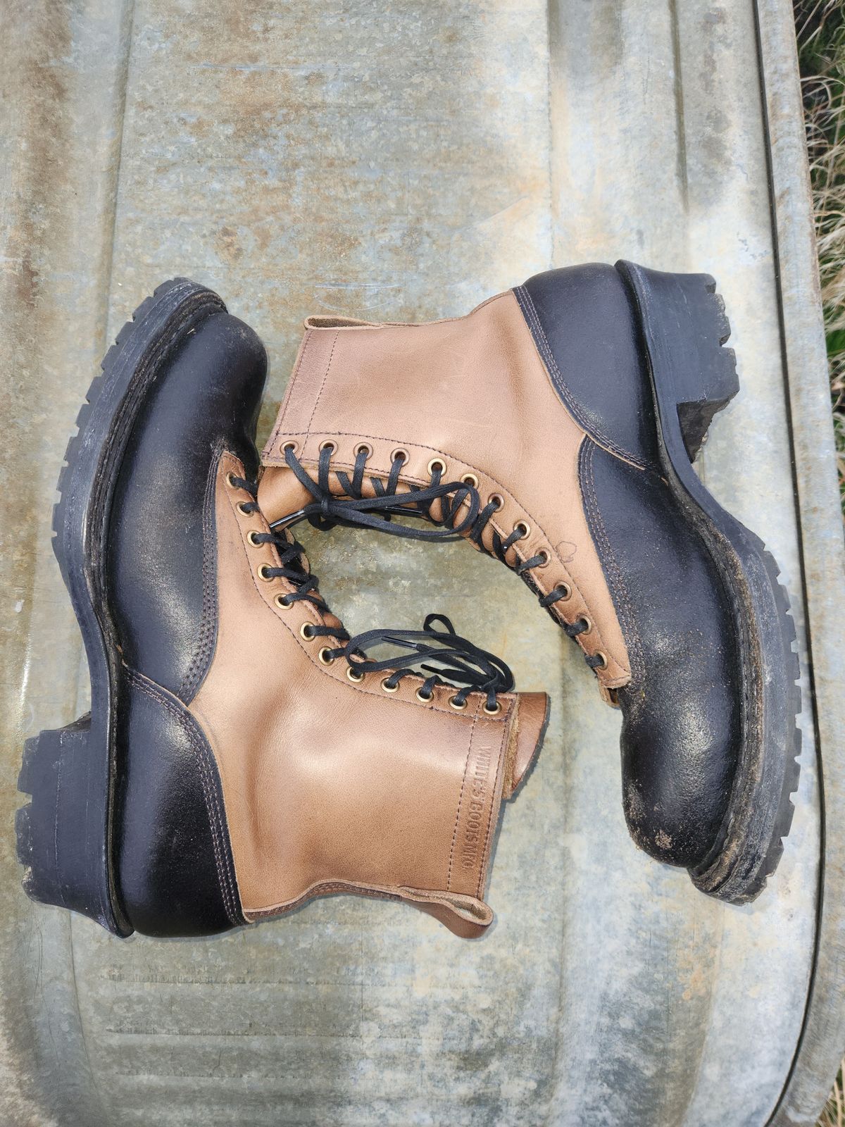 Photo by nickjack on December 3, 2025 of the White's x Division Road LTT Logger 375 in Horween Natural Chromexcel & Horween Black Waxed Flesh.