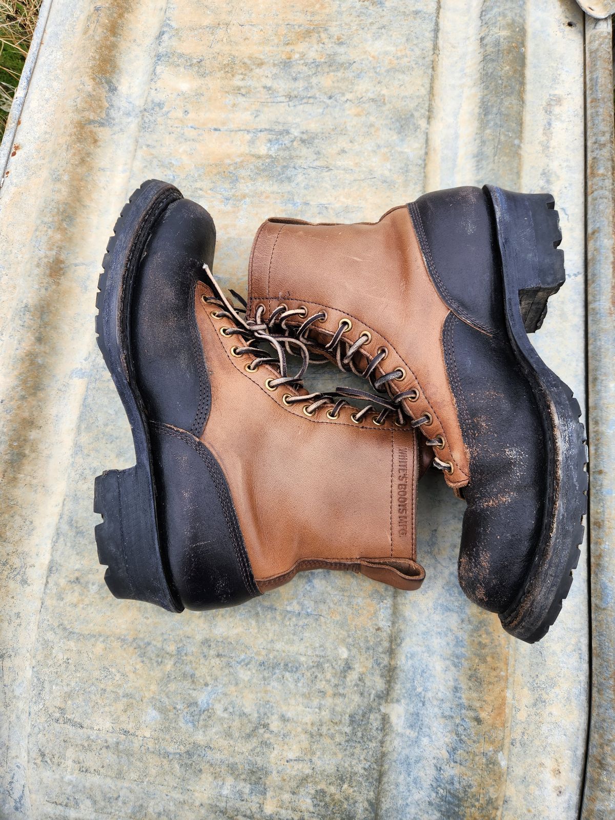 Photo by nickjack on January 5, 2026 of the White's x Division Road LTT Logger 375 in Horween Natural Chromexcel & Horween Black Waxed Flesh.