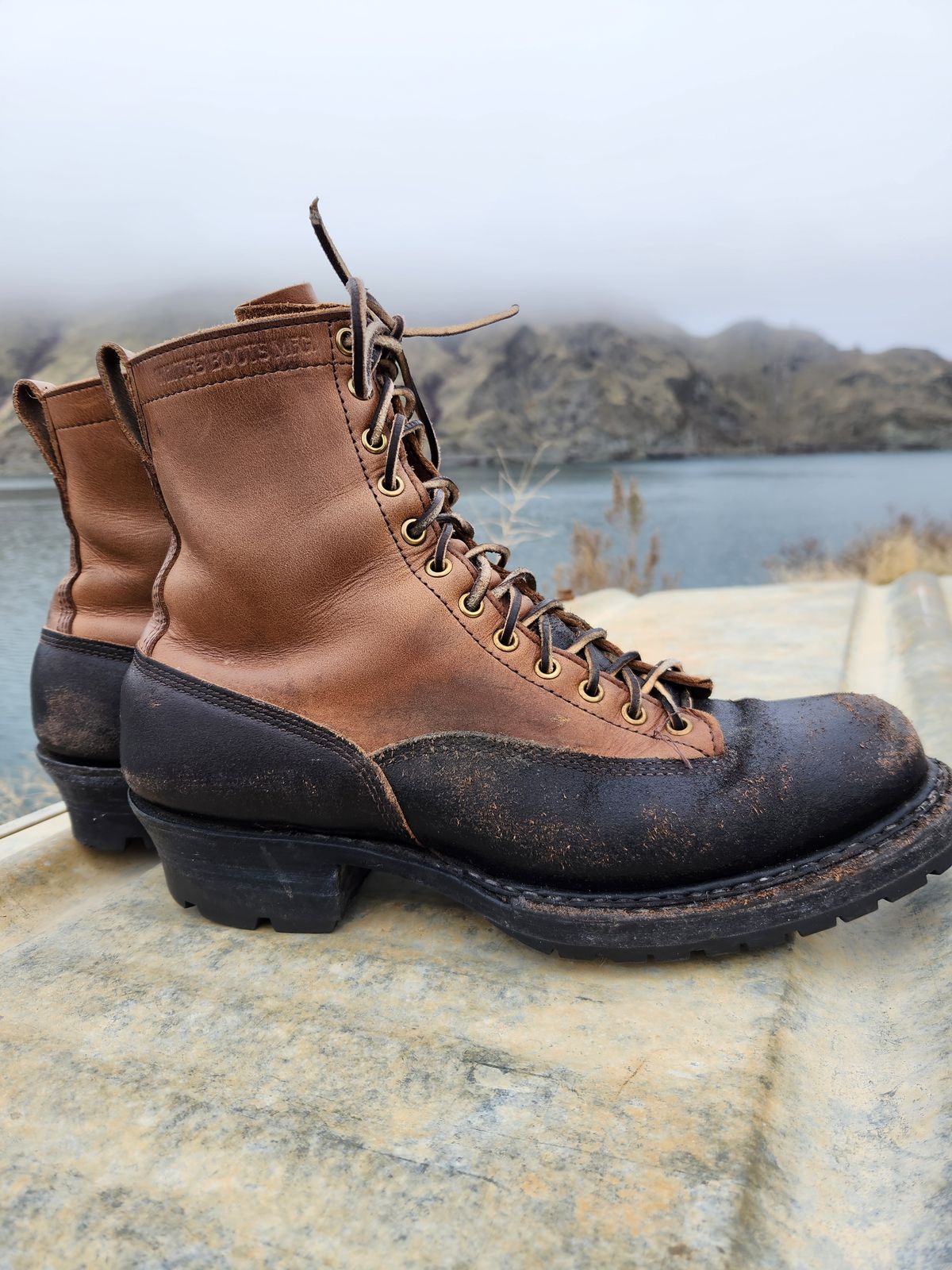 Photo by nickjack on January 5, 2026 of the White's x Division Road LTT Logger 375 in Horween Natural Chromexcel & Horween Black Waxed Flesh.