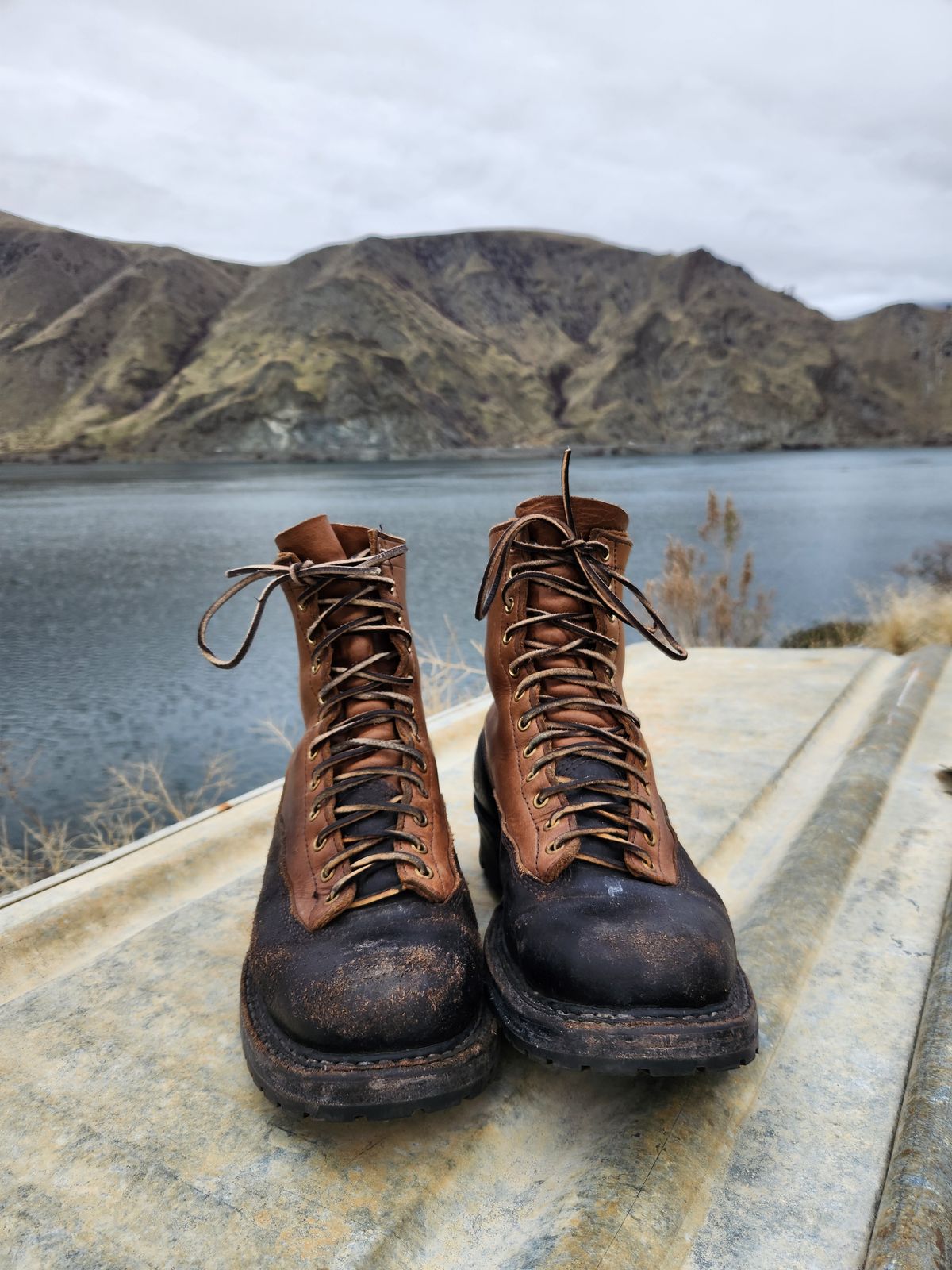 Photo by nickjack on February 4, 2026 of the White's x Division Road LTT Logger 375 in Horween Natural Chromexcel & Horween Black Waxed Flesh.