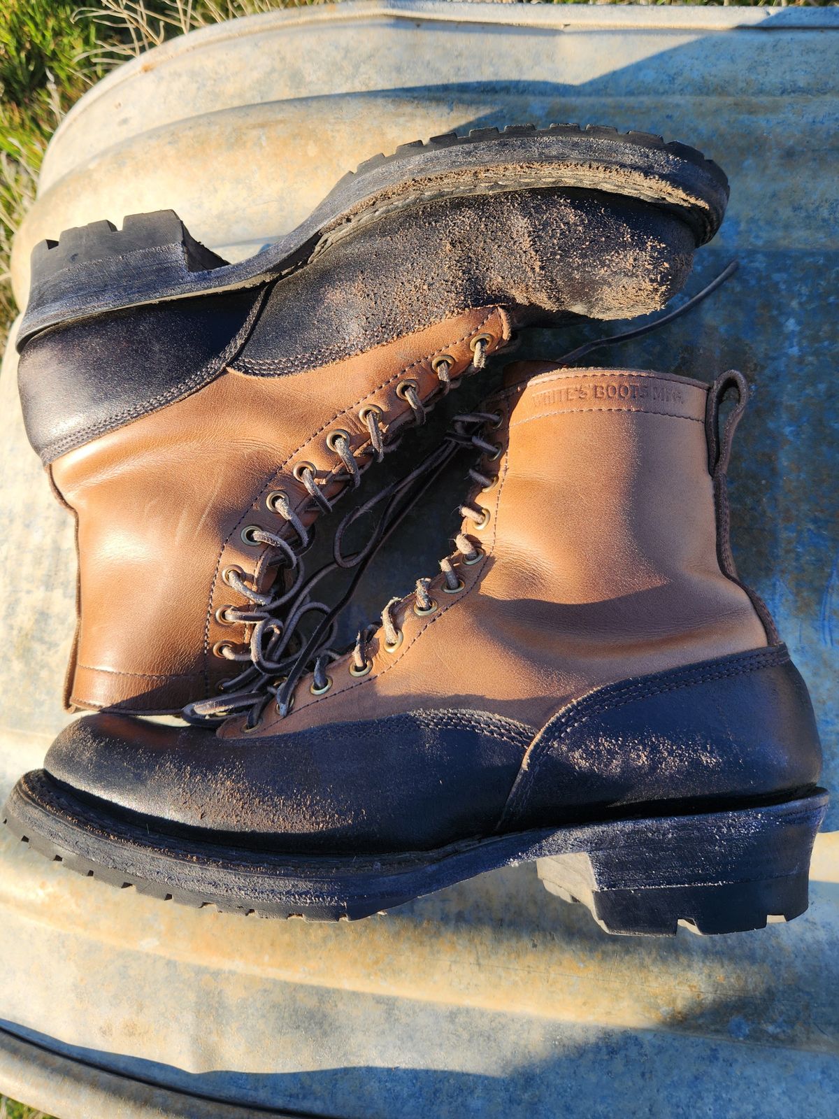 Photo by nickjack on March 2, 2026 of the White's x Division Road LTT Logger 375 in Horween Natural Chromexcel & Horween Black Waxed Flesh.