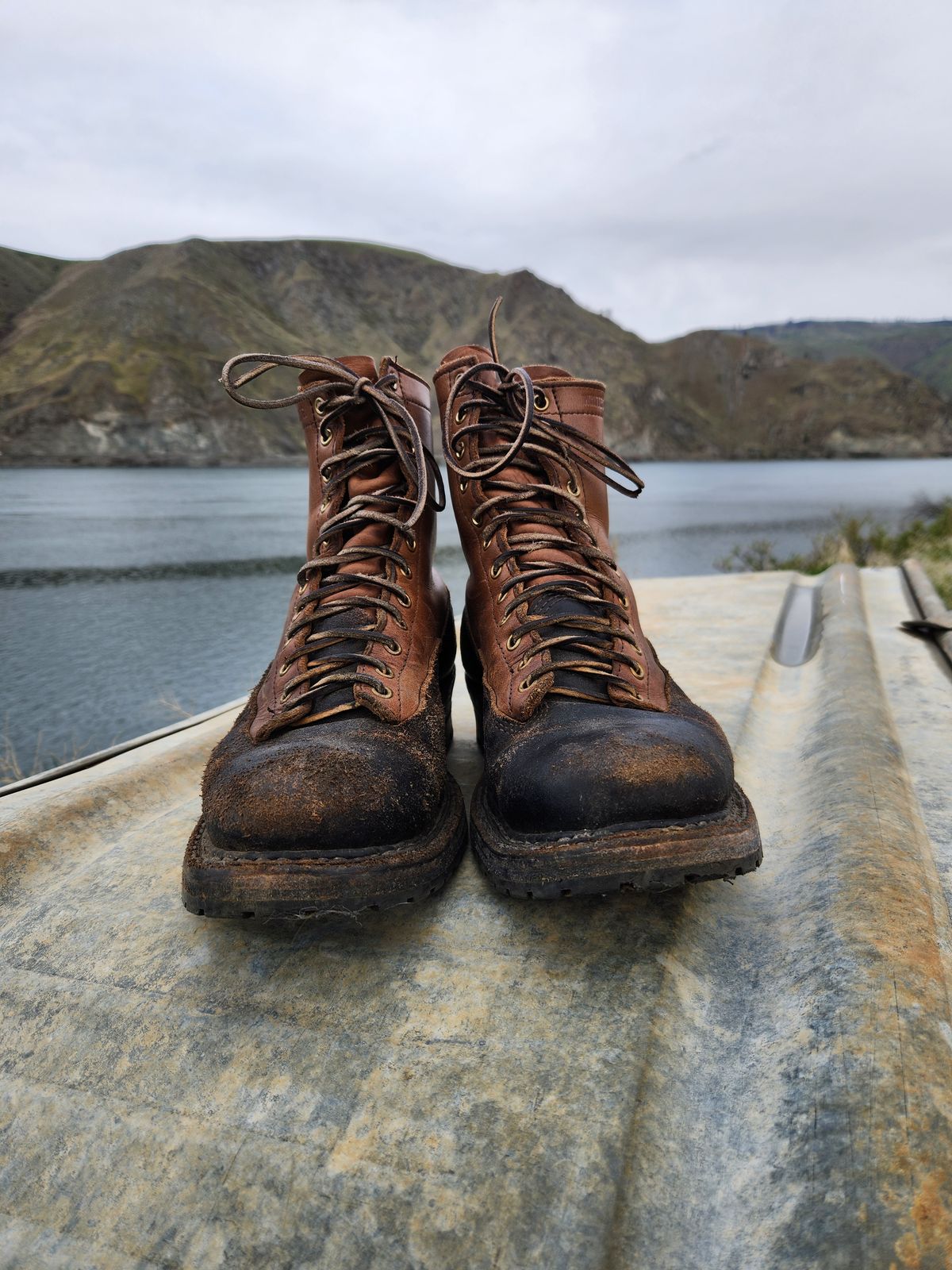 Photo by nickjack on April 2, 2026 of the White's x Division Road LTT Logger 375 in Horween Natural Chromexcel & Horween Black Waxed Flesh.