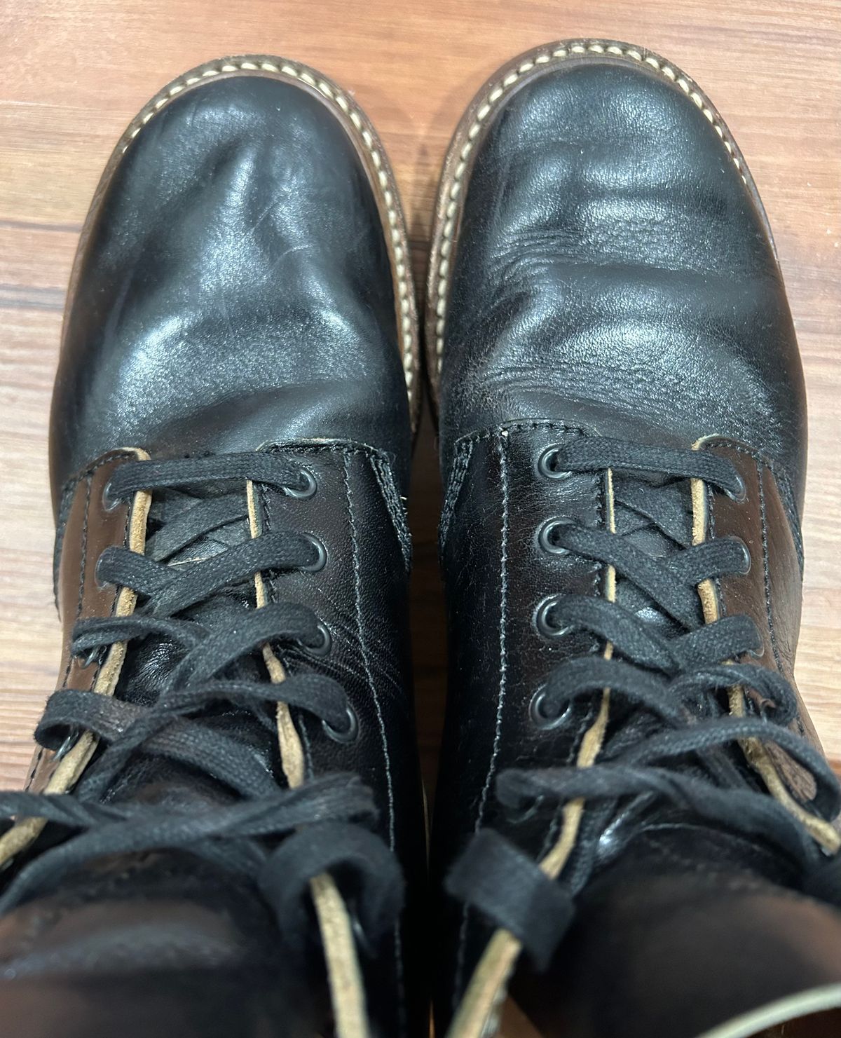 Photo by woolwonders on June 16, 2025 of the John Lofgren M-43 Service Shoes in Shinki Black Teacore Horsebutt.