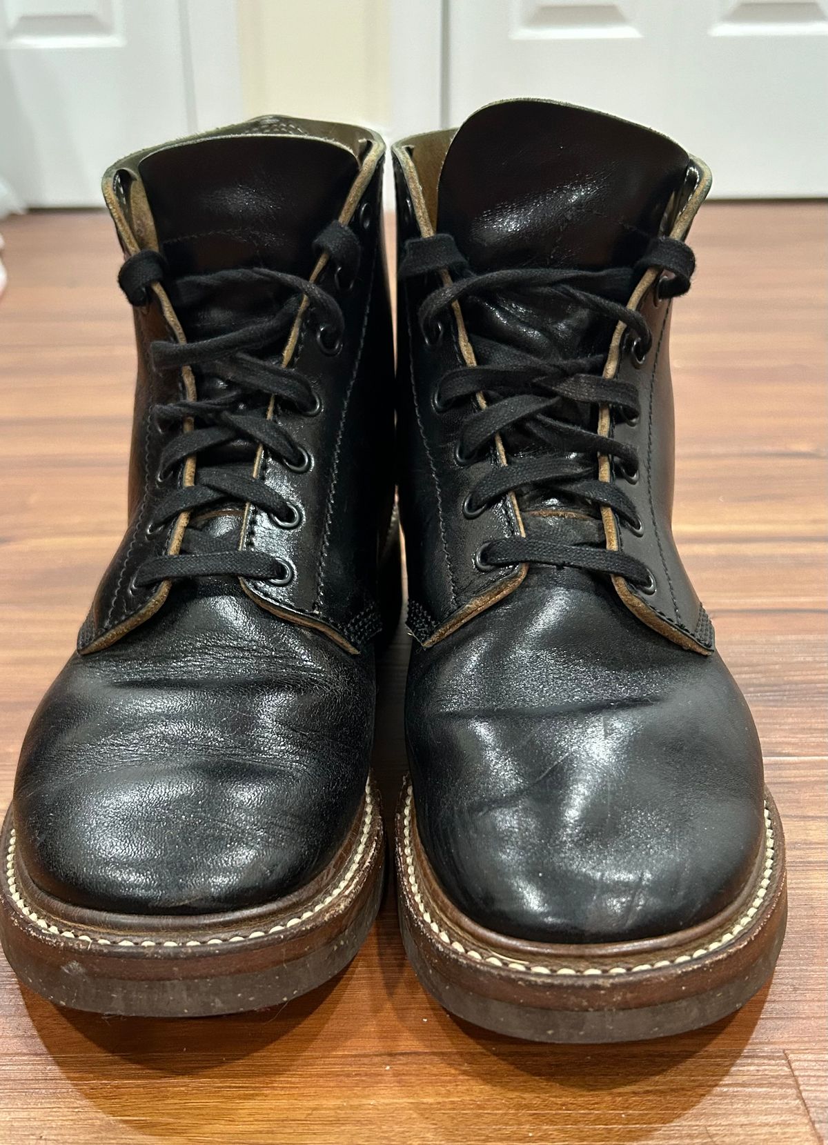 Photo by woolwonders on June 16, 2025 of the John Lofgren M-43 Service Shoes in Shinki Black Teacore Horsebutt.
