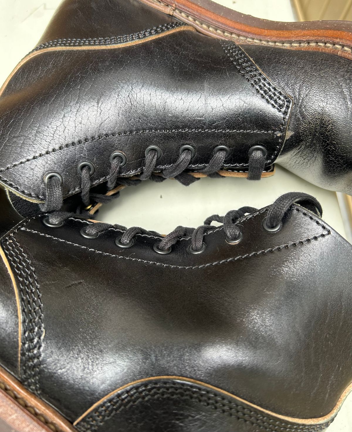 Photo by woolwonders on August 19, 2025 of the John Lofgren M-43 Service Shoes in Shinki Black Teacore Horsebutt.