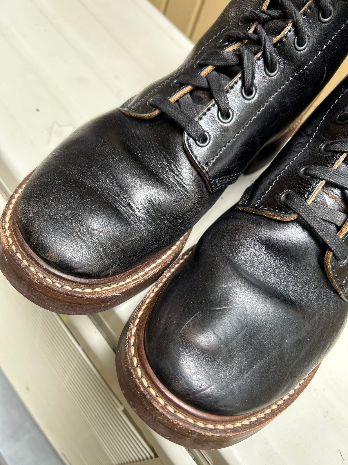Photo by woolwonders on August 19, 2025 of the John Lofgren M-43 Service Shoes in Shinki Black Teacore Horsebutt.