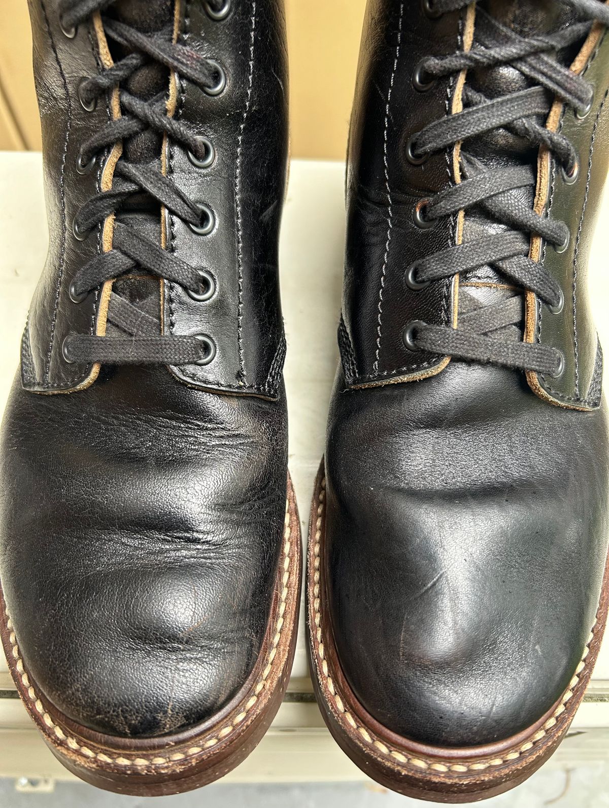 Photo by woolwonders on September 17, 2025 of the John Lofgren M-43 Service Shoes in Shinki Black Teacore Horsebutt.
