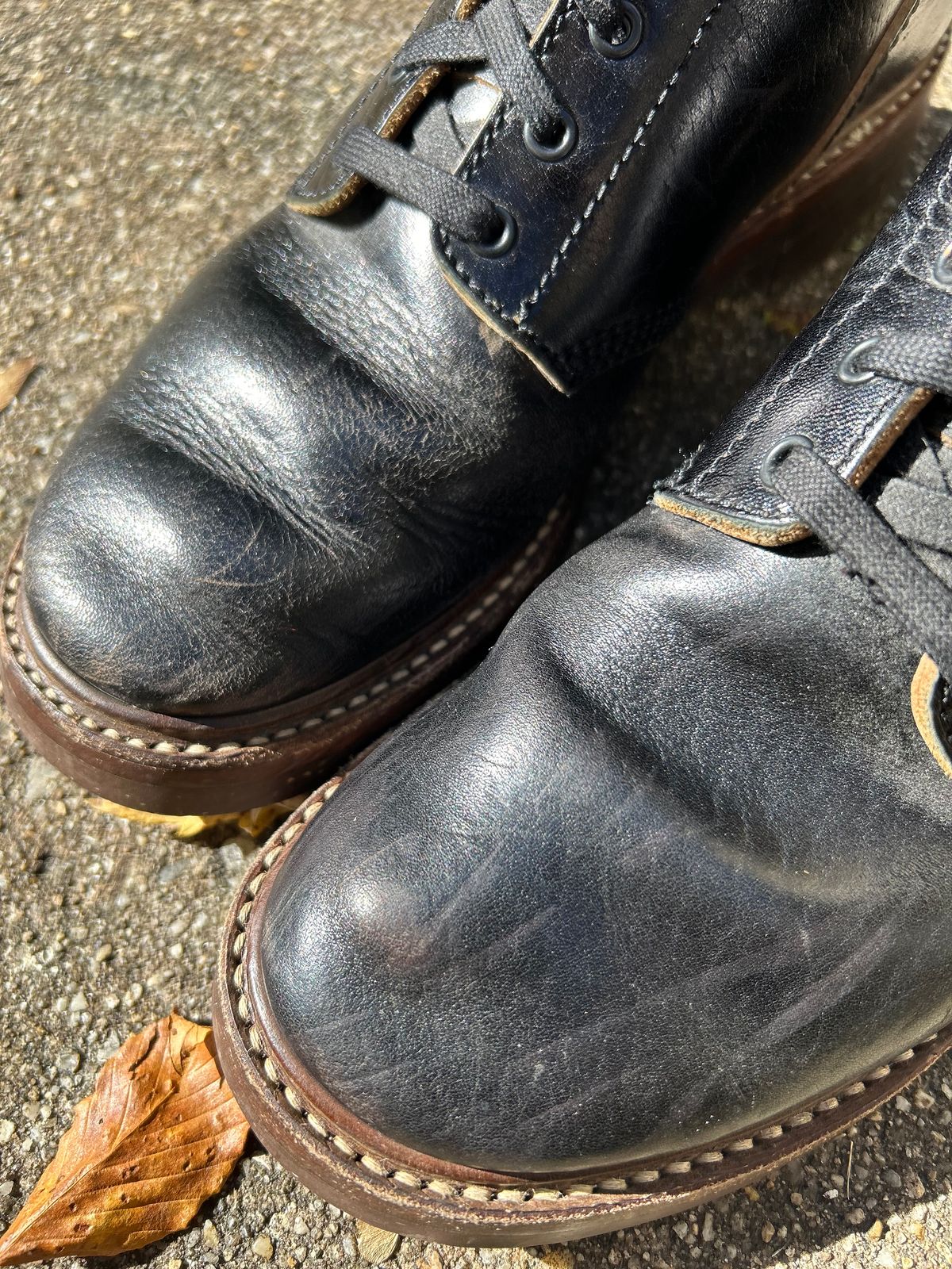 Photo by woolwonders on October 21, 2025 of the John Lofgren M-43 Service Shoes in Shinki Black Teacore Horsebutt.