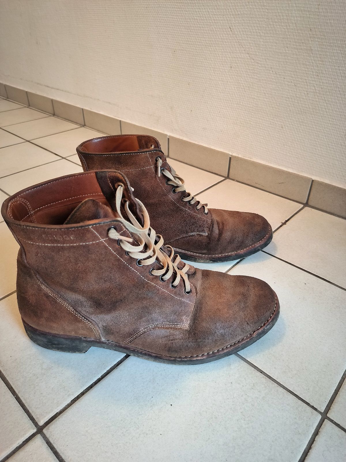 Photo by foppelland on November 22, 2024 of the Brother Bridge Unknown Model in Nakamura Suede.