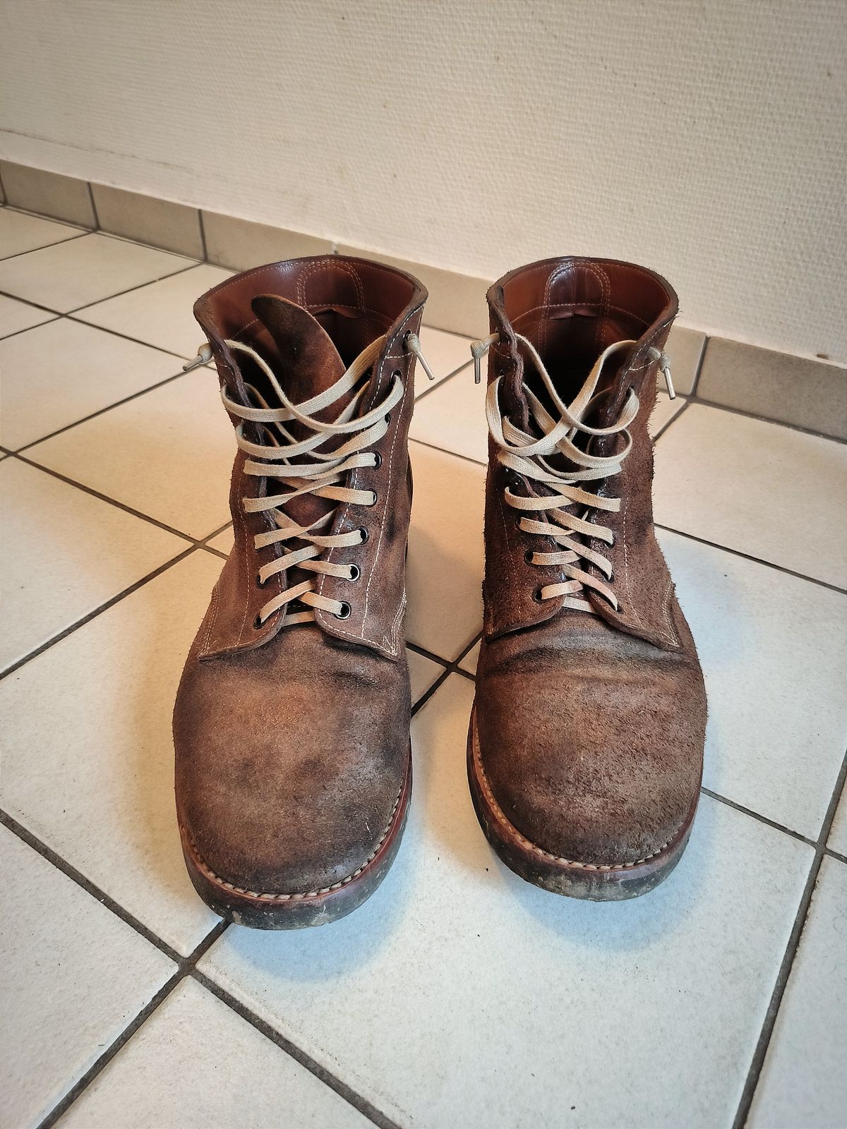 Photo by foppelland on November 22, 2024 of the Brother Bridge Unknown Model in Nakamura Suede.