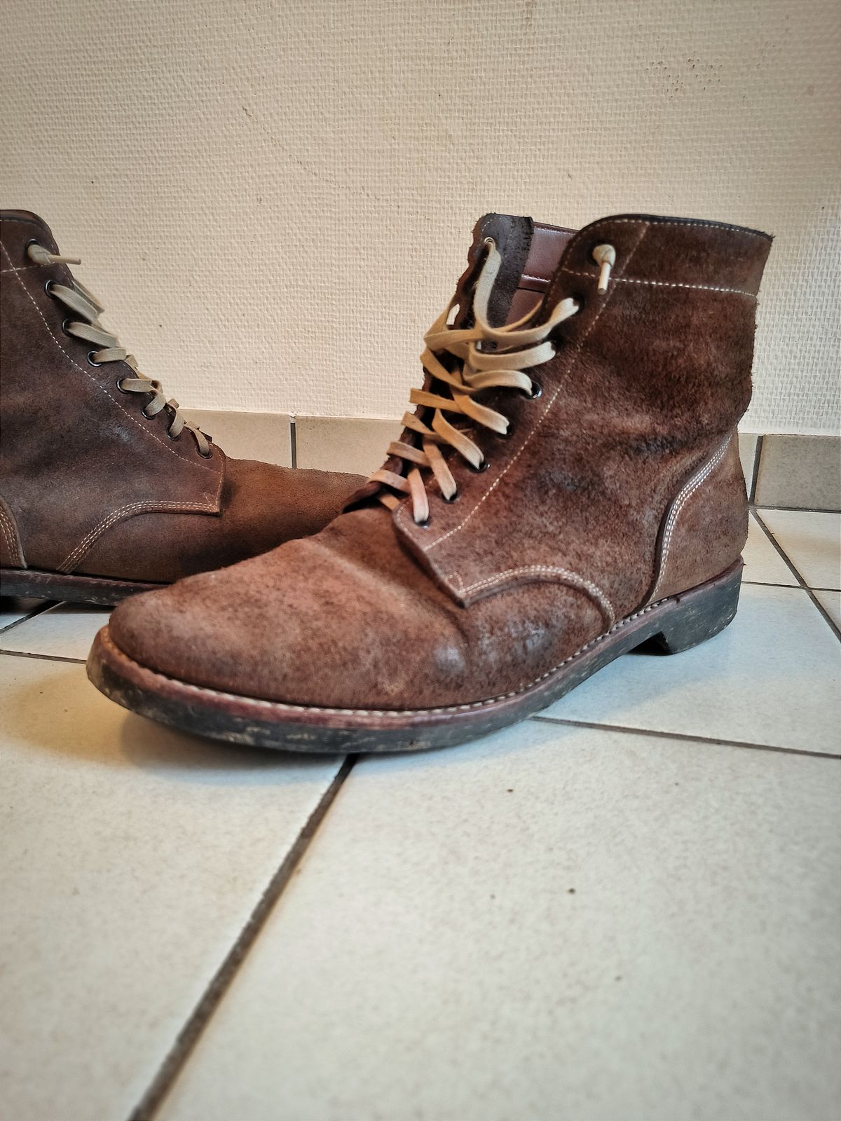 Photo by foppelland on November 22, 2024 of the Brother Bridge Unknown Model in Nakamura Suede.