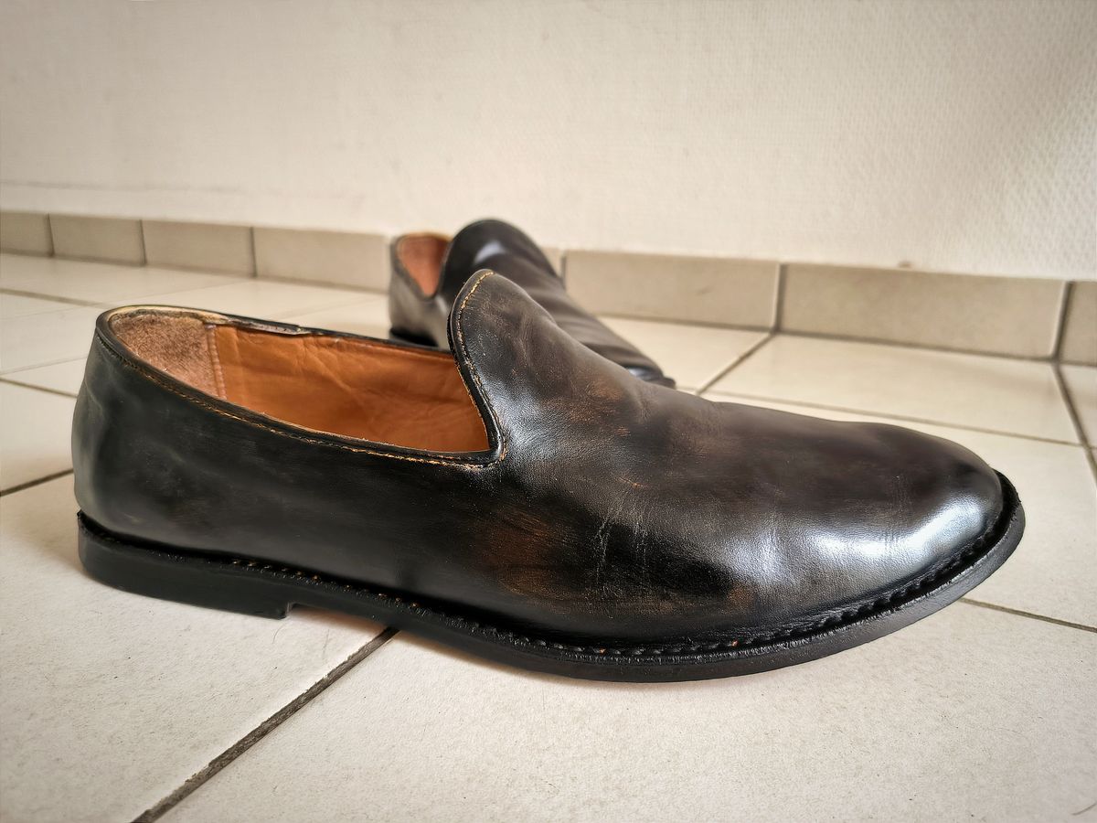 Photo by foppelland on November 23, 2024 of the Cordobes Slippers in Unknown Leather.