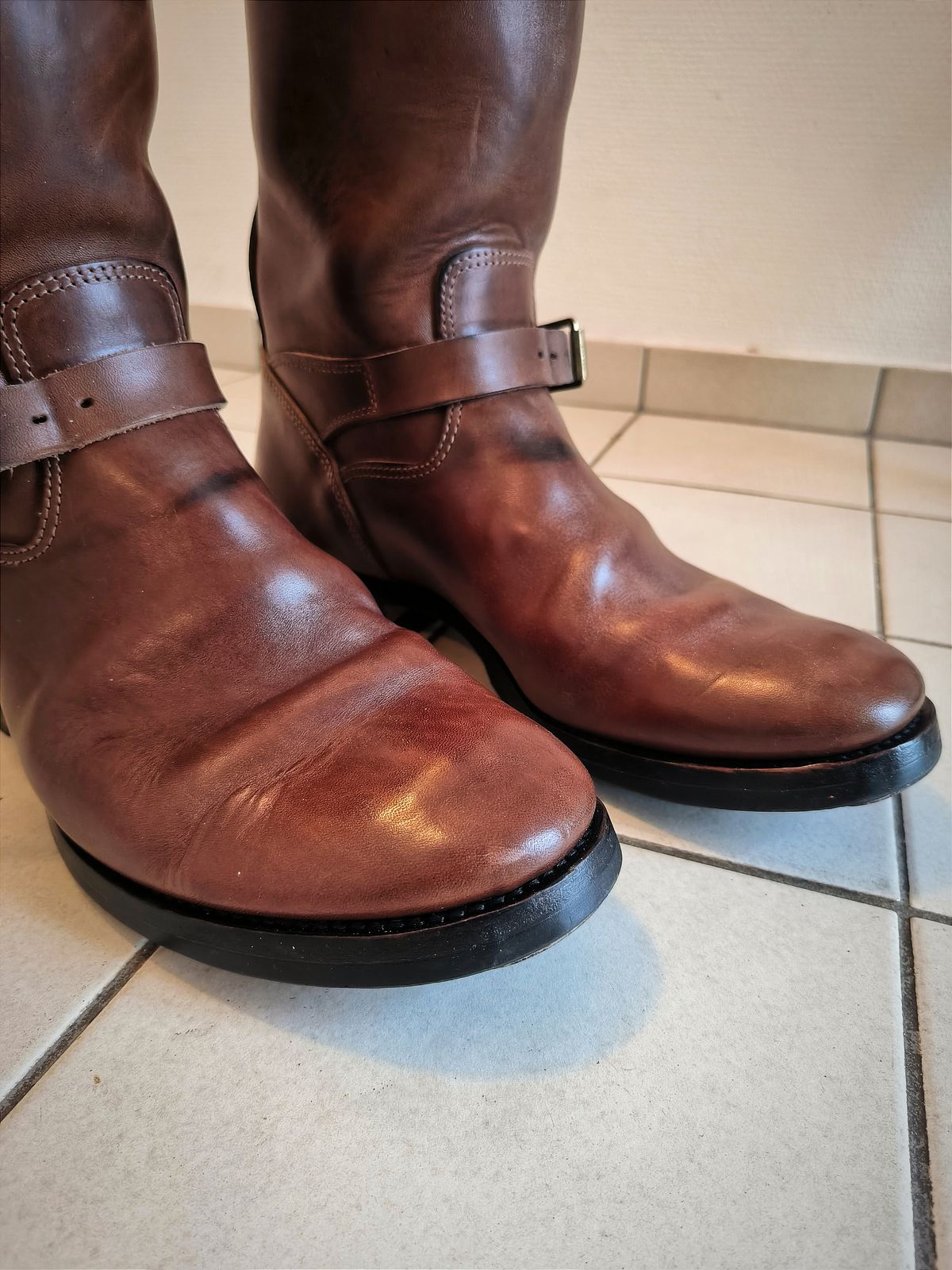 Photo by foppelland on November 22, 2024 of the SKOOB Wander Engineer Boots in Unknown Natural Veg Tan.