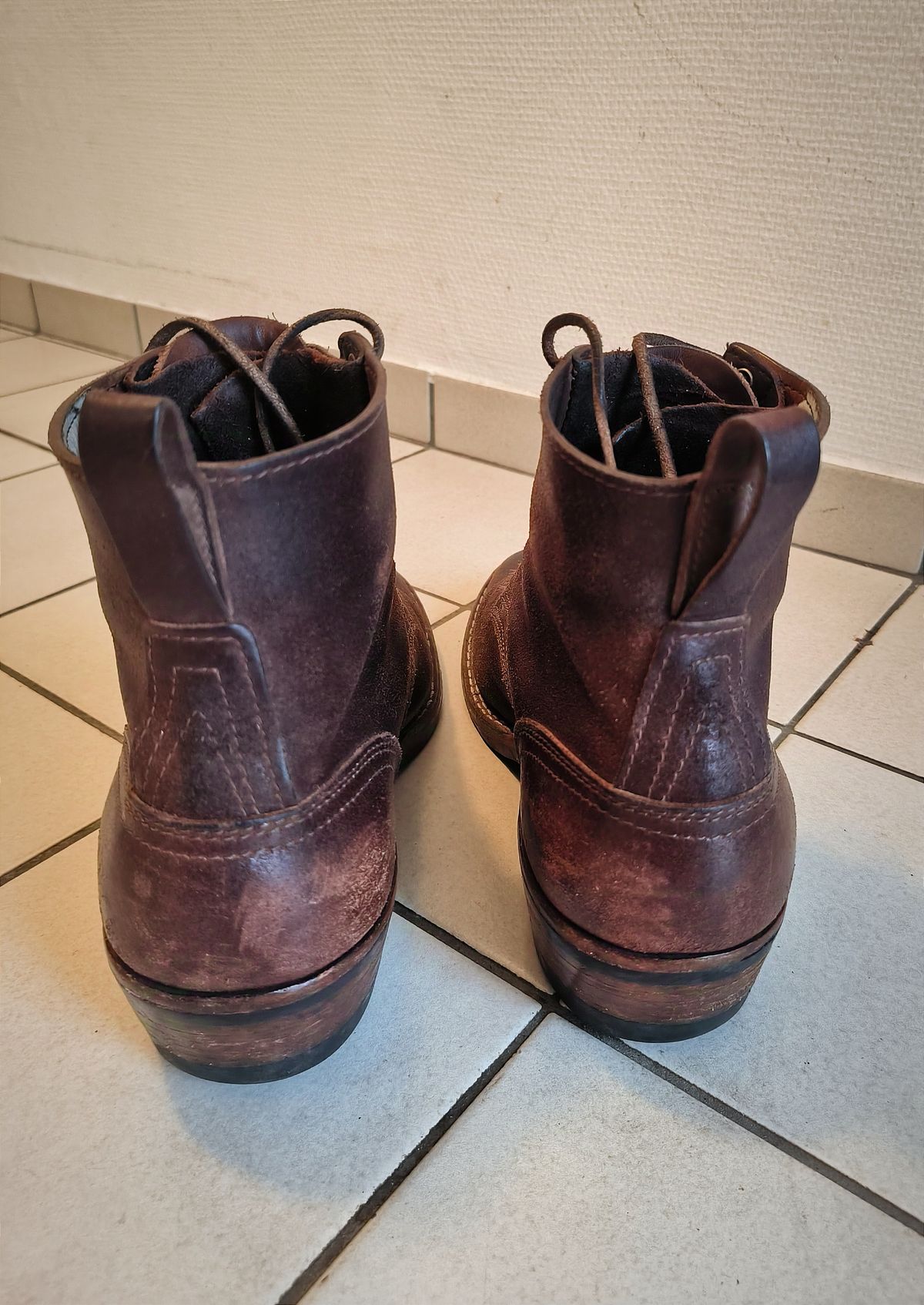 Photo by foppelland on November 22, 2024 of the Nicks Robert in Horween Tan Waxed Flesh.