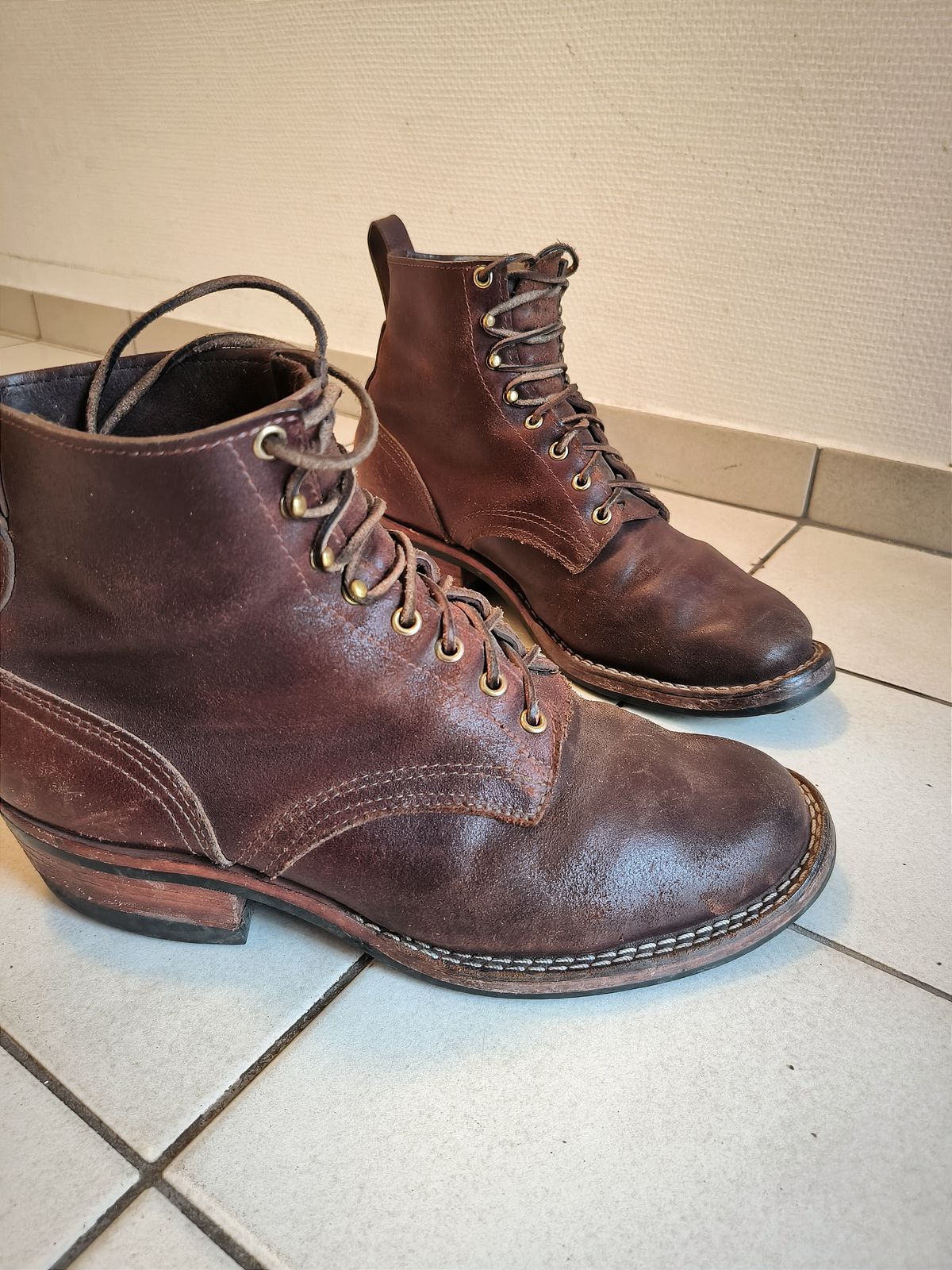 Photo by foppelland on November 22, 2024 of the Nicks Robert in Horween Tan Waxed Flesh.