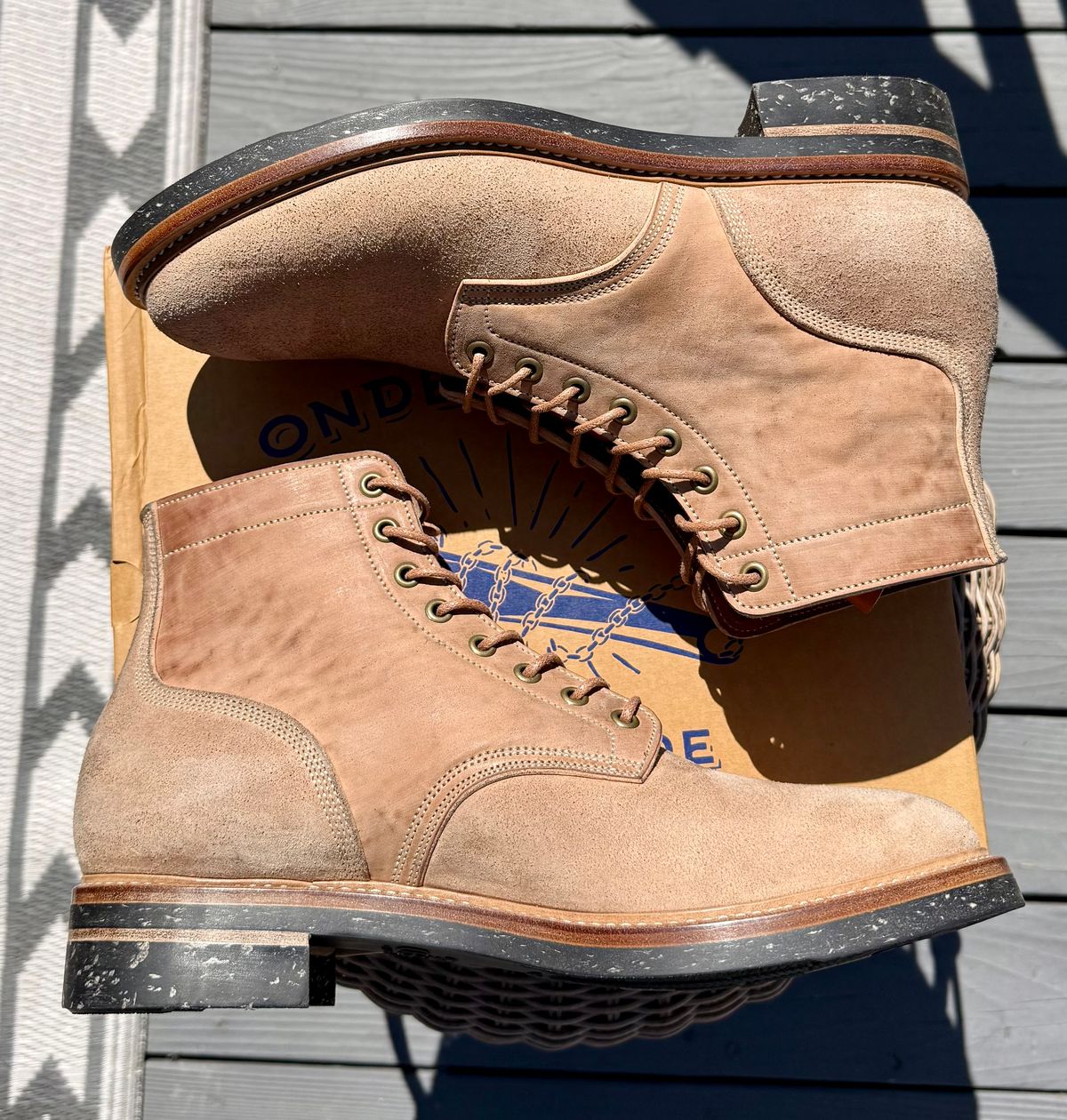 Photo by zeroremain on July 23, 2025 of the Onderhoud SVC01 Boondocker in Maryam Natural Horsebutt Roughout.