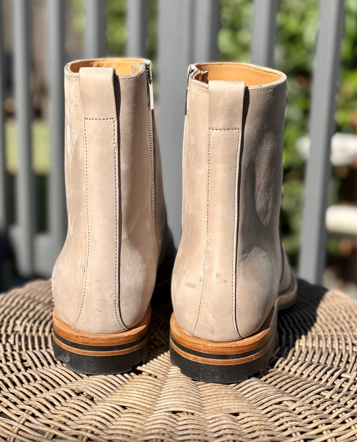 Photo by zeroremain on October 1, 2025 of the Viberg Side Zip in Maryam Light Grey Horsebutt.