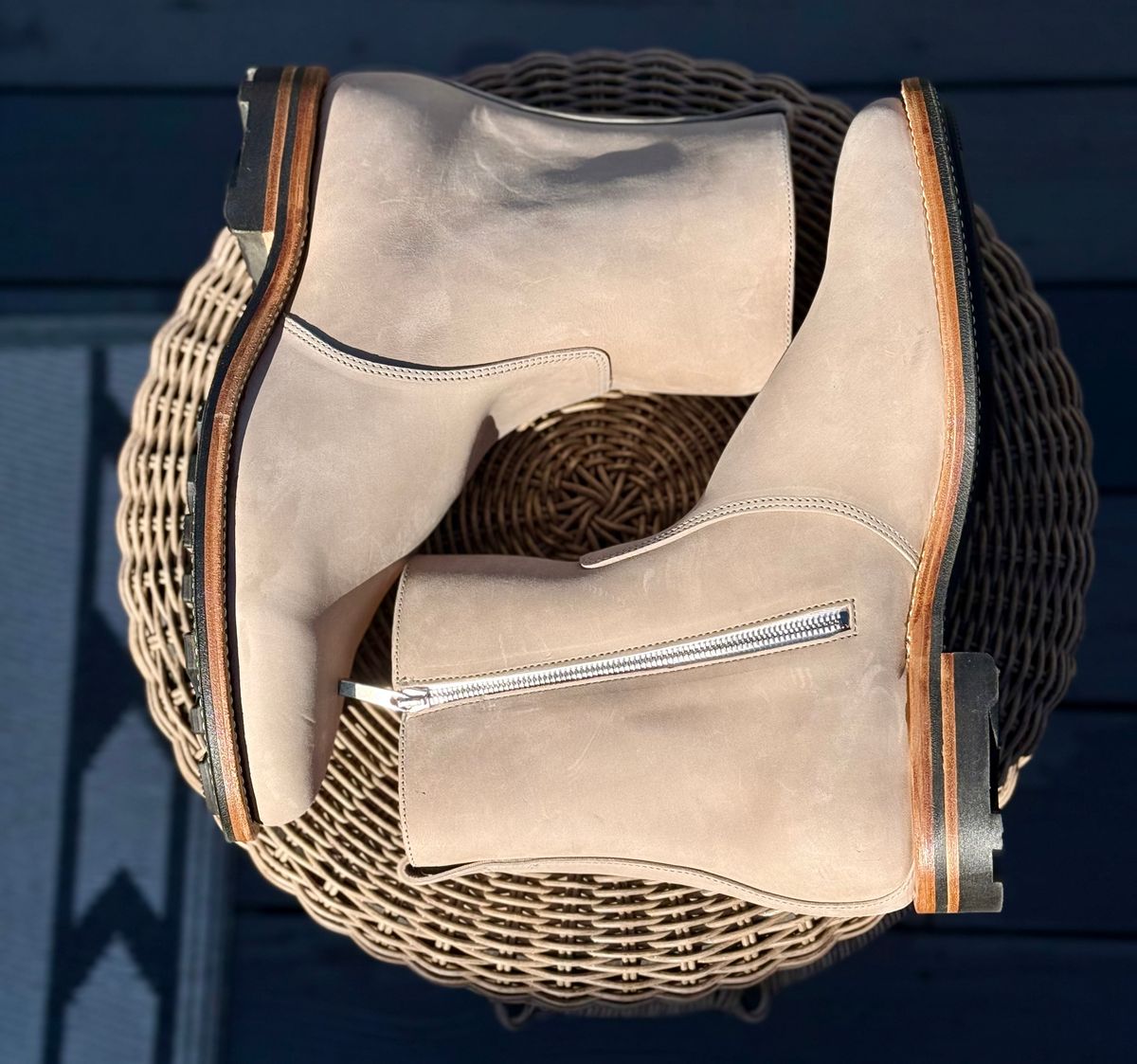 Photo by zeroremain on October 1, 2025 of the Viberg Side Zip in Maryam Light Grey Horsebutt.